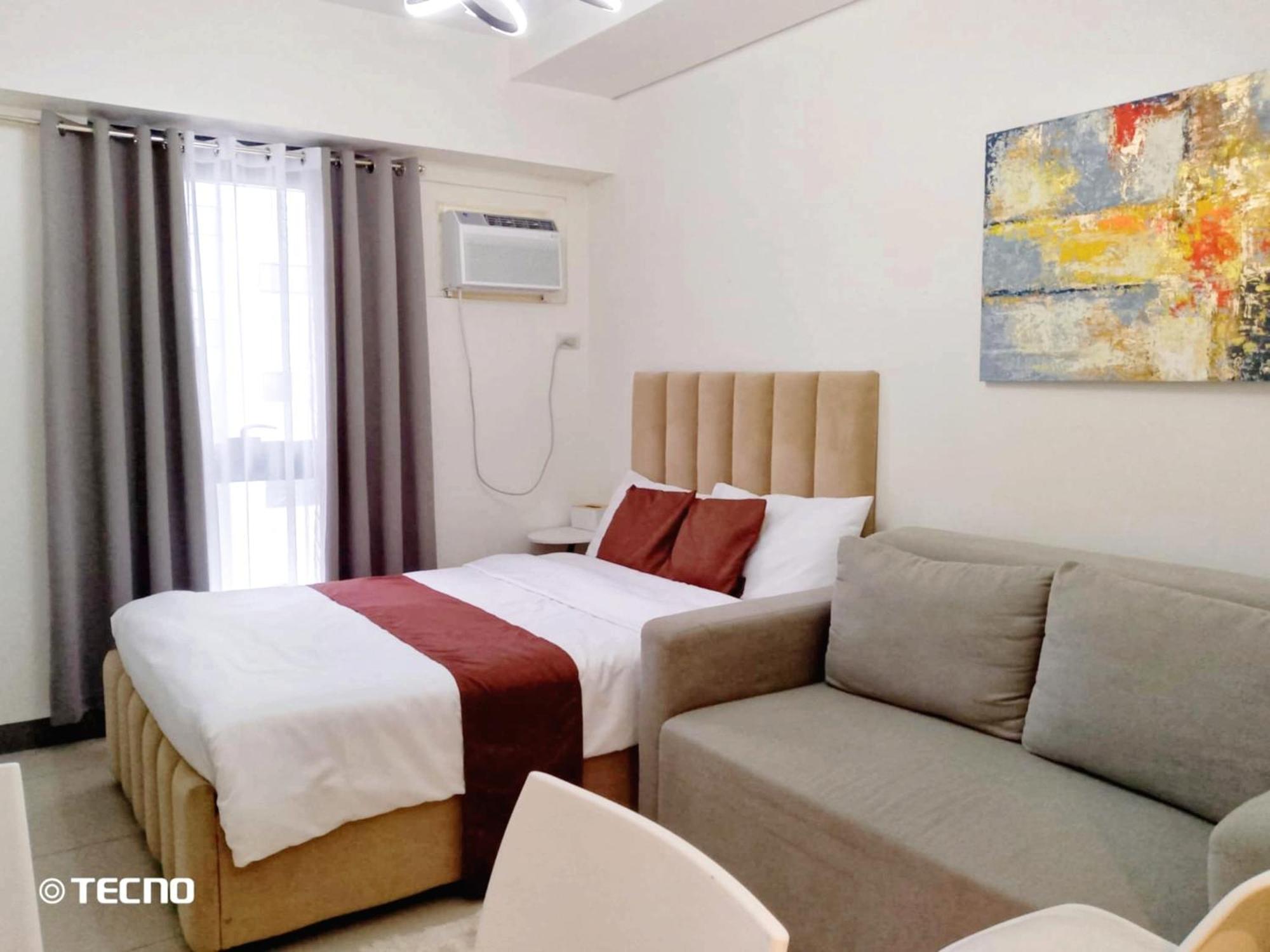 7 Residential Building Aparthotel