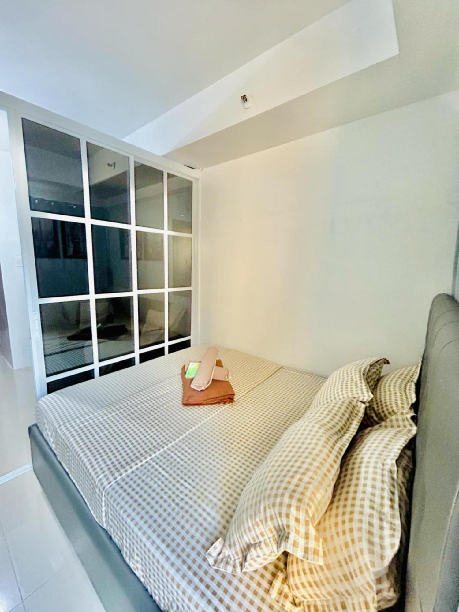 Shell Residences Deluxe 1br Condotel - Mall Of *