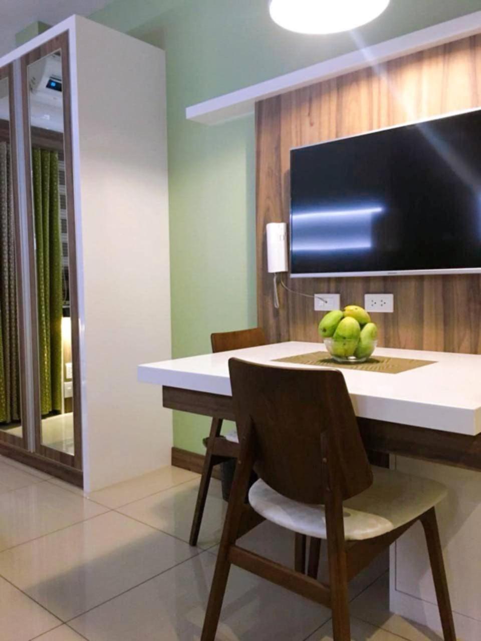Shell Residences - Rhoi * Manila