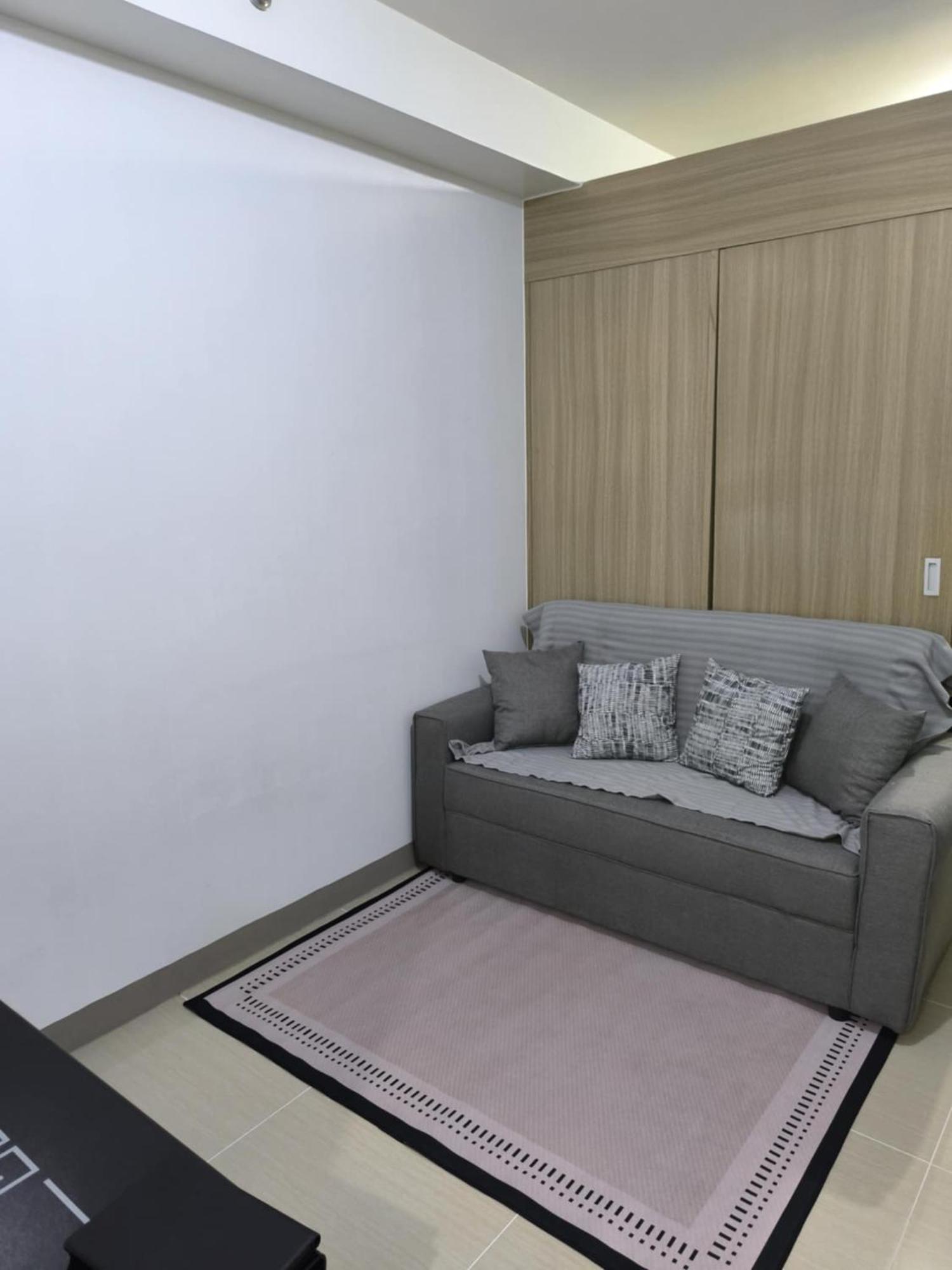 Shore 2 Residences - La Casa Aparthotel Manila