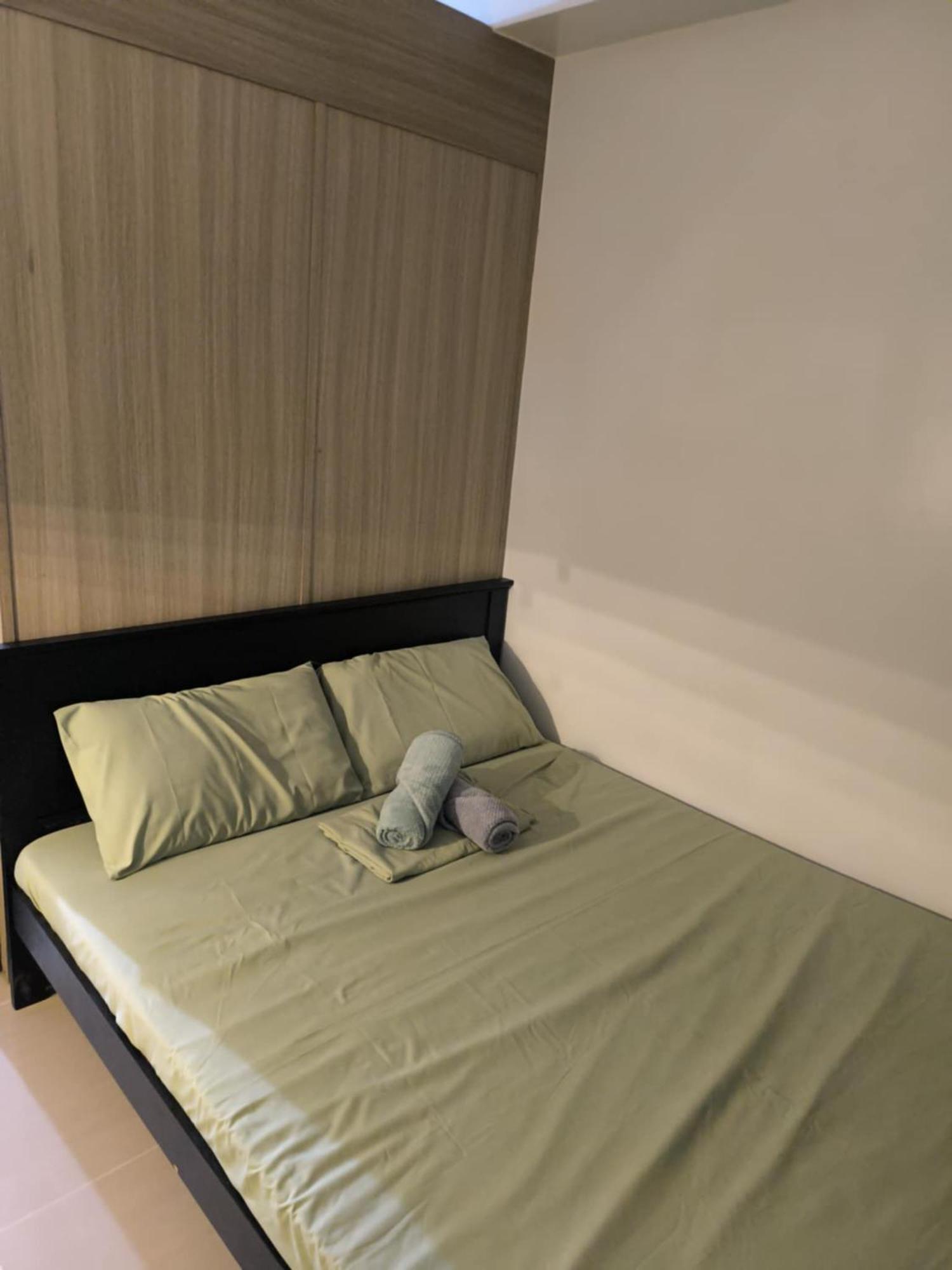 Shore 2 Residences - La Casa Manila
