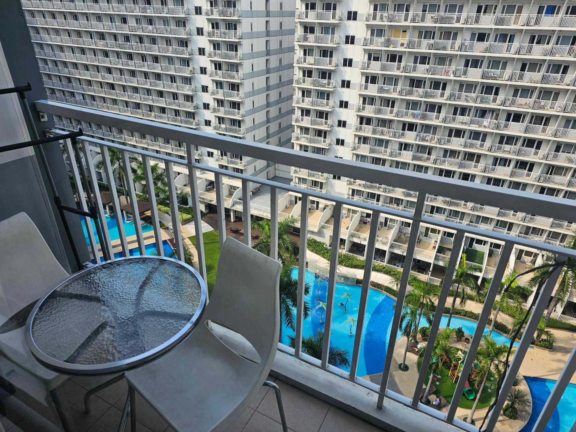 Condodeal At Shell Residences Mall Of Apartment Manila