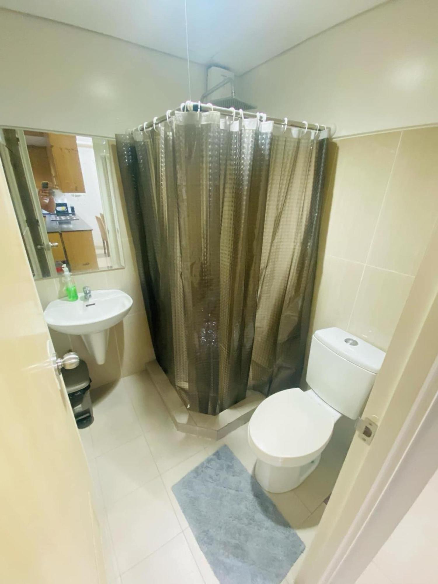 4kys Staycation * Manila