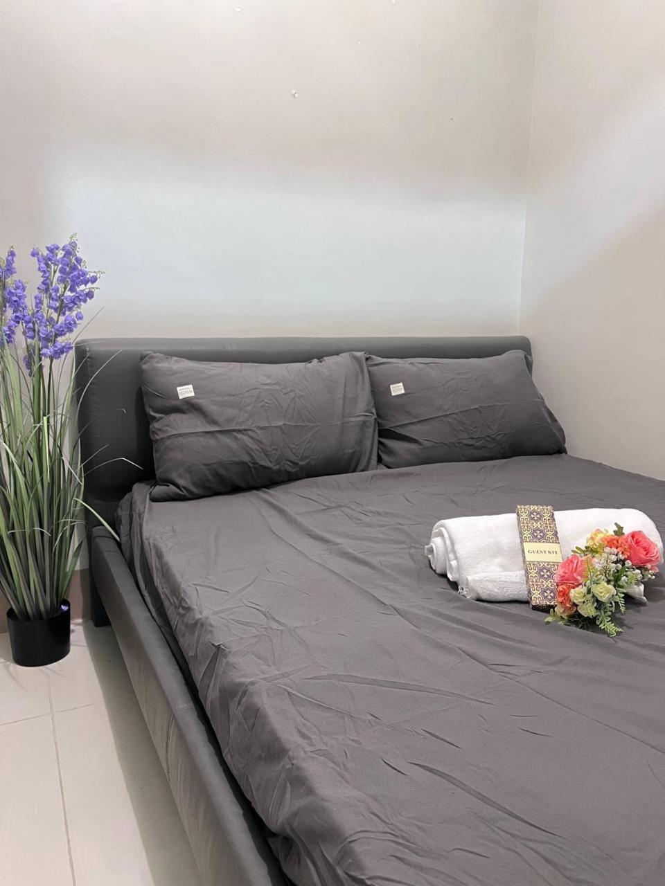 Apartment Unistay Shore 3 Tower 2 14 Flr W Bal Manila