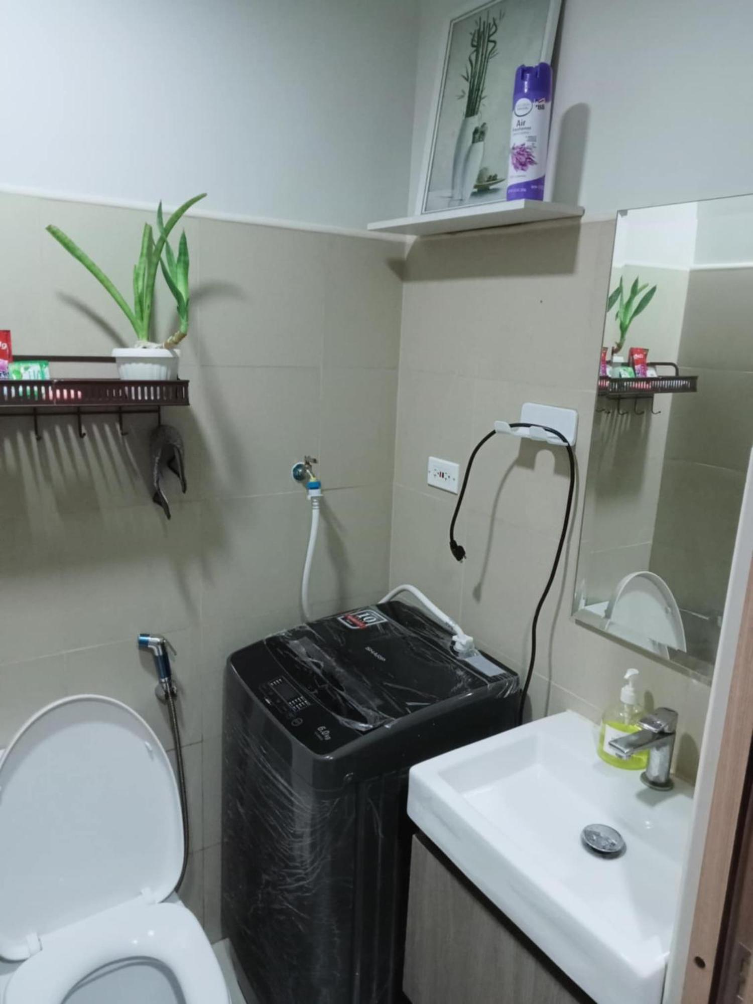 Shore 3 Residences Staycation *