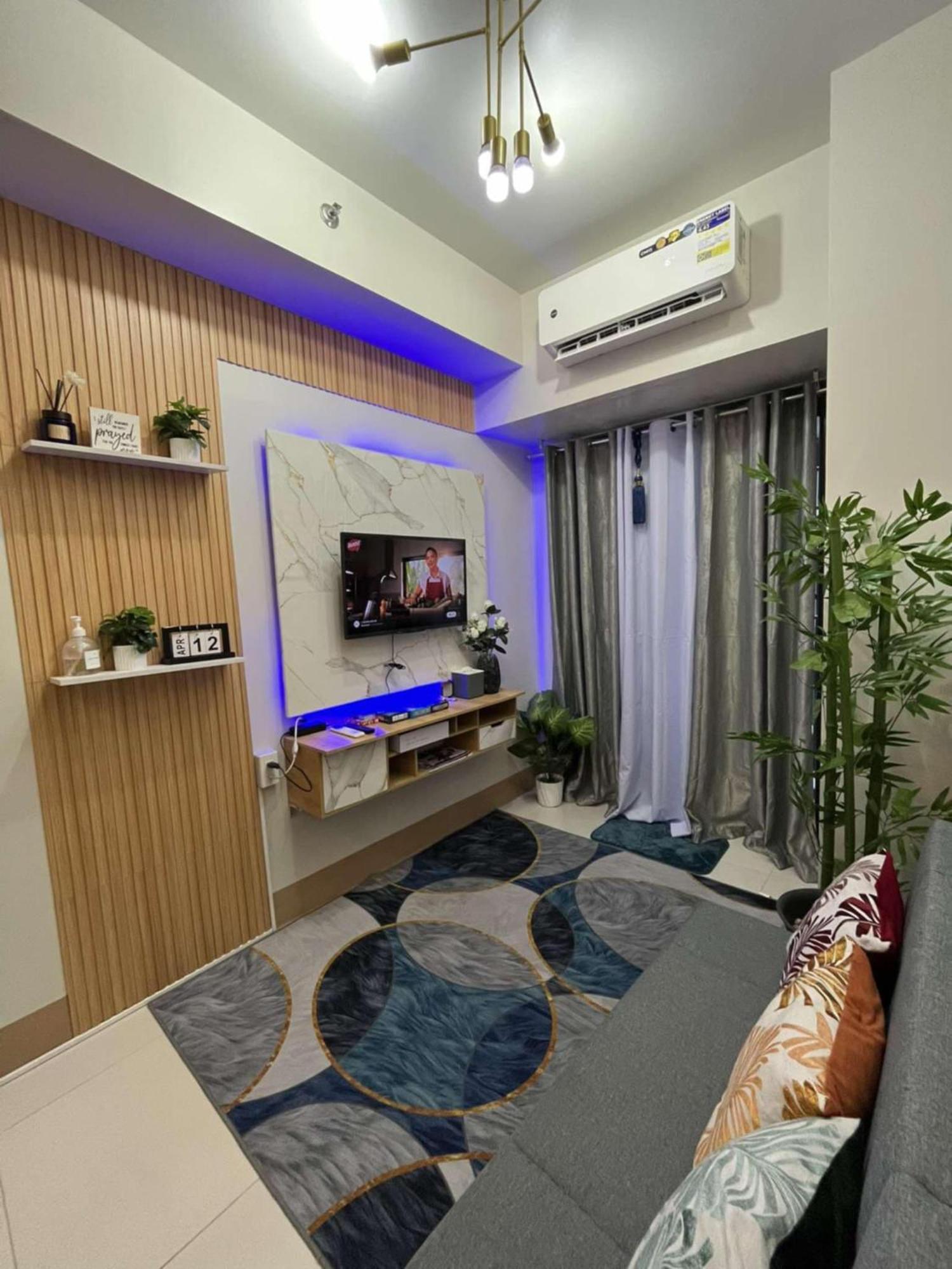 Shore 3 Residences Staycation Hotel Manila