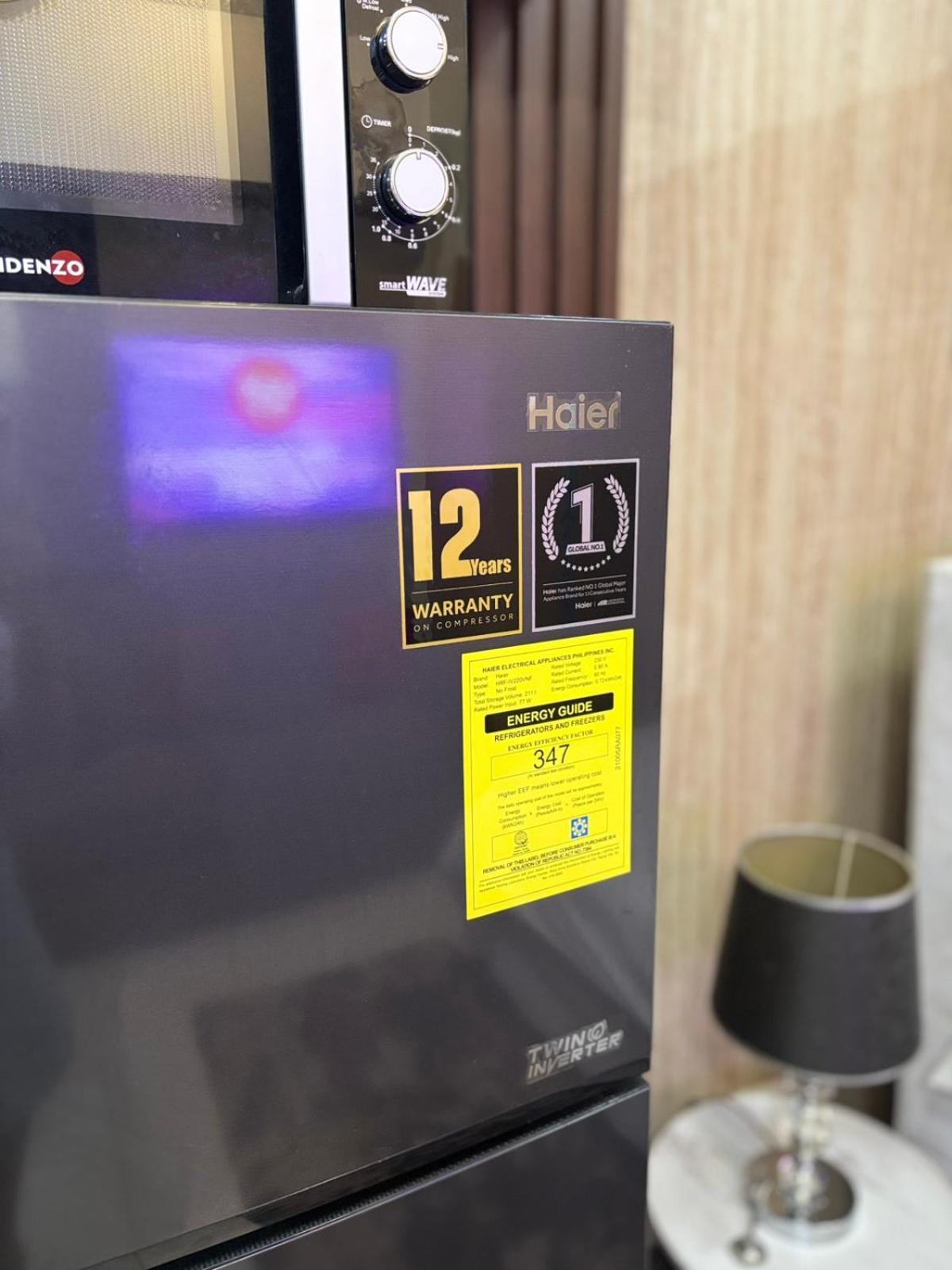 Apartment Cozy Near Bgc Super Fast Wi-fi