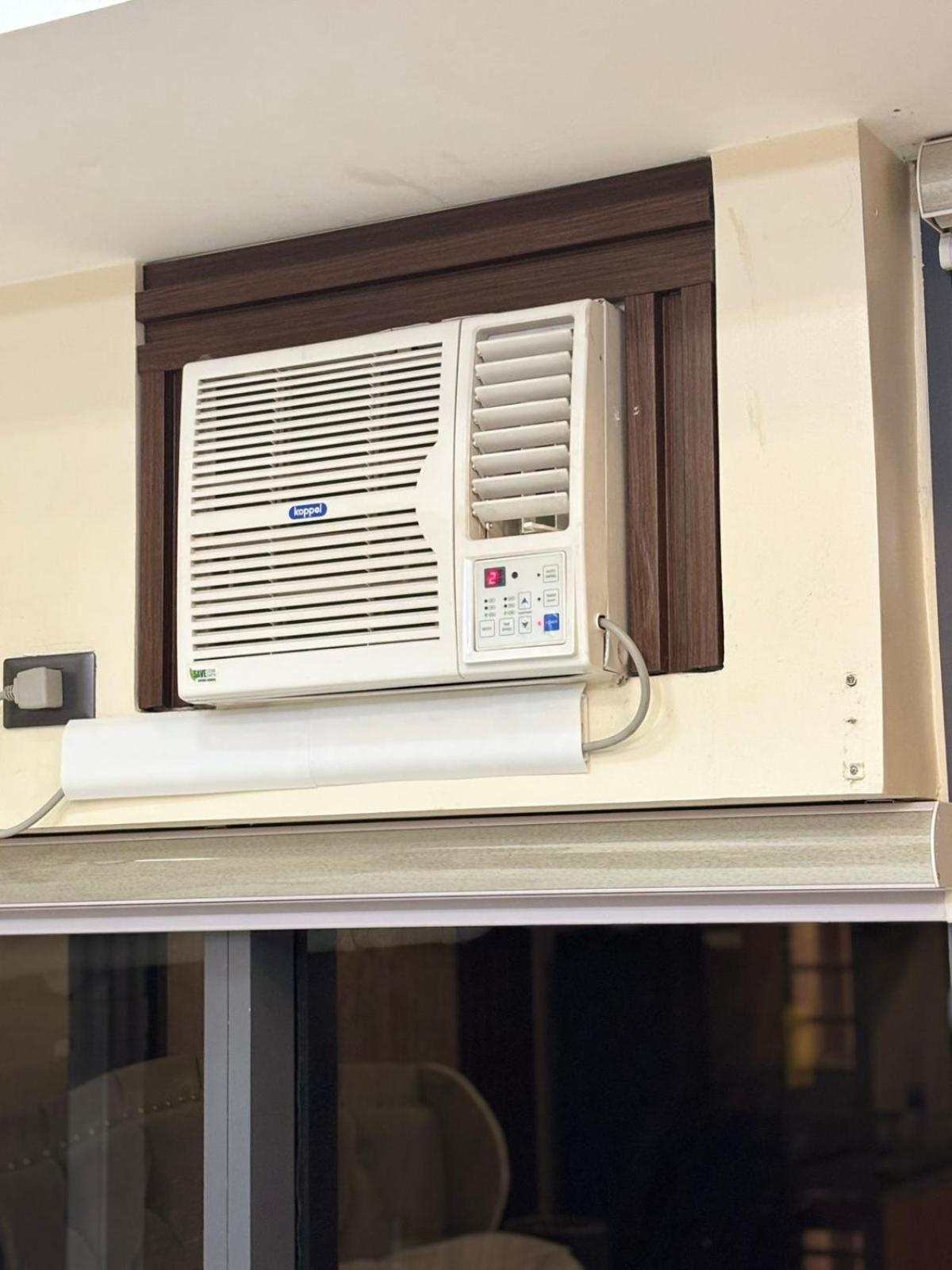 Apartment Cozy Near Bgc Super Fast Wi-fi