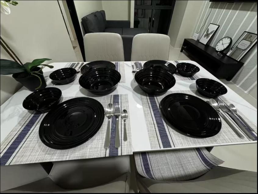 C12f Jrm Staycation Naia T3 Near Airport With Parking *