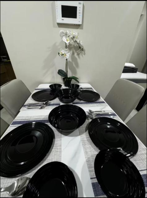 C12f Jrm Staycation Naia T3 Near Airport With Parking *