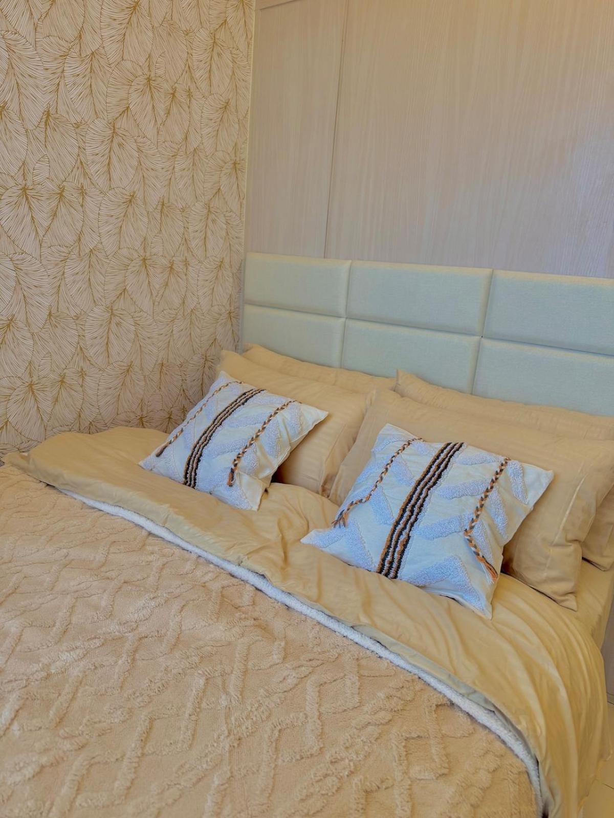 Quezon Sun Residences Welcome Rotonda Apartment Manila