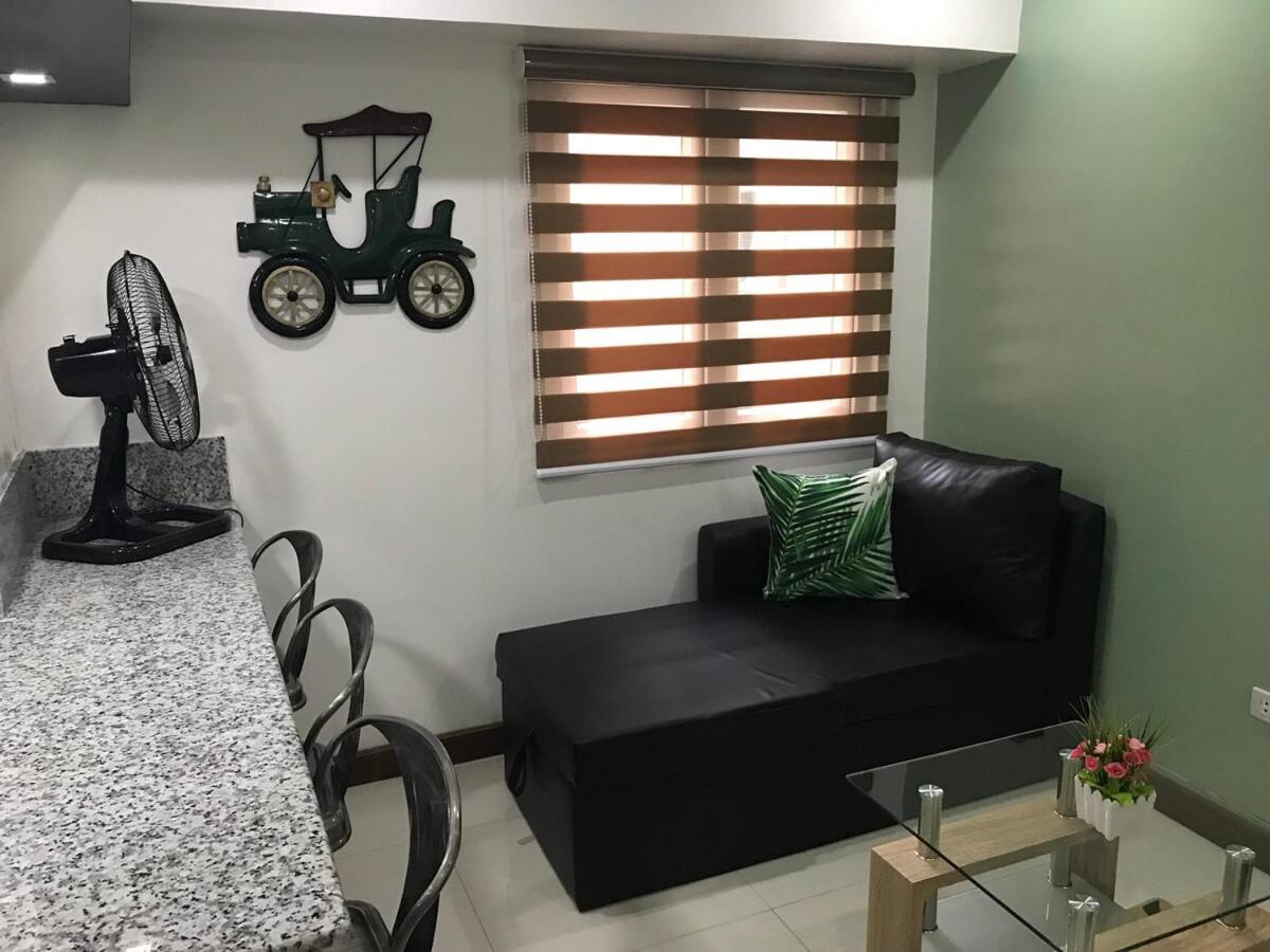 Loft-style Unit In Makati With Netflix Wifi Apartment *