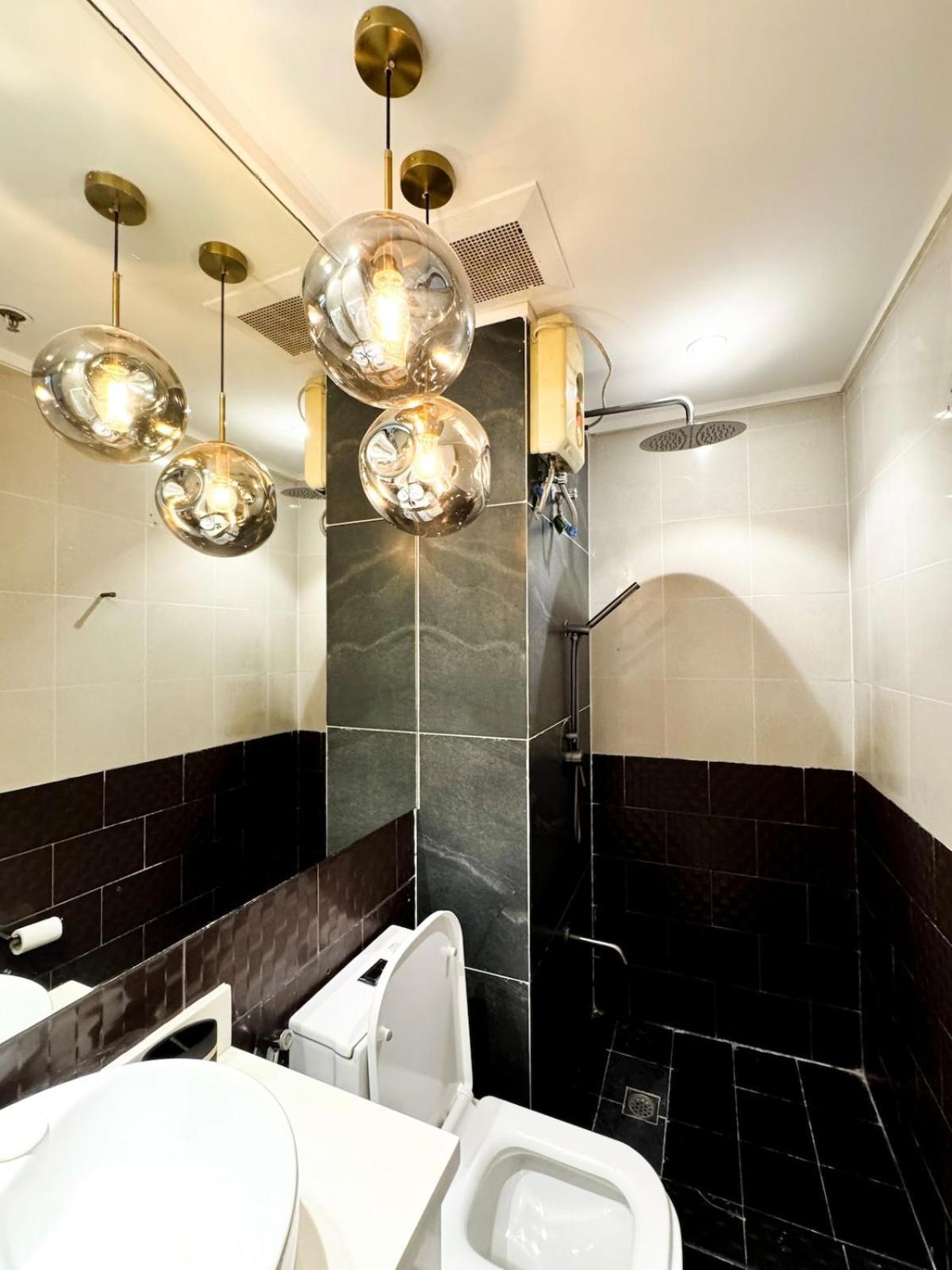 Intimate And Cozy One Bedroom Across Greenbelt Makati Manila