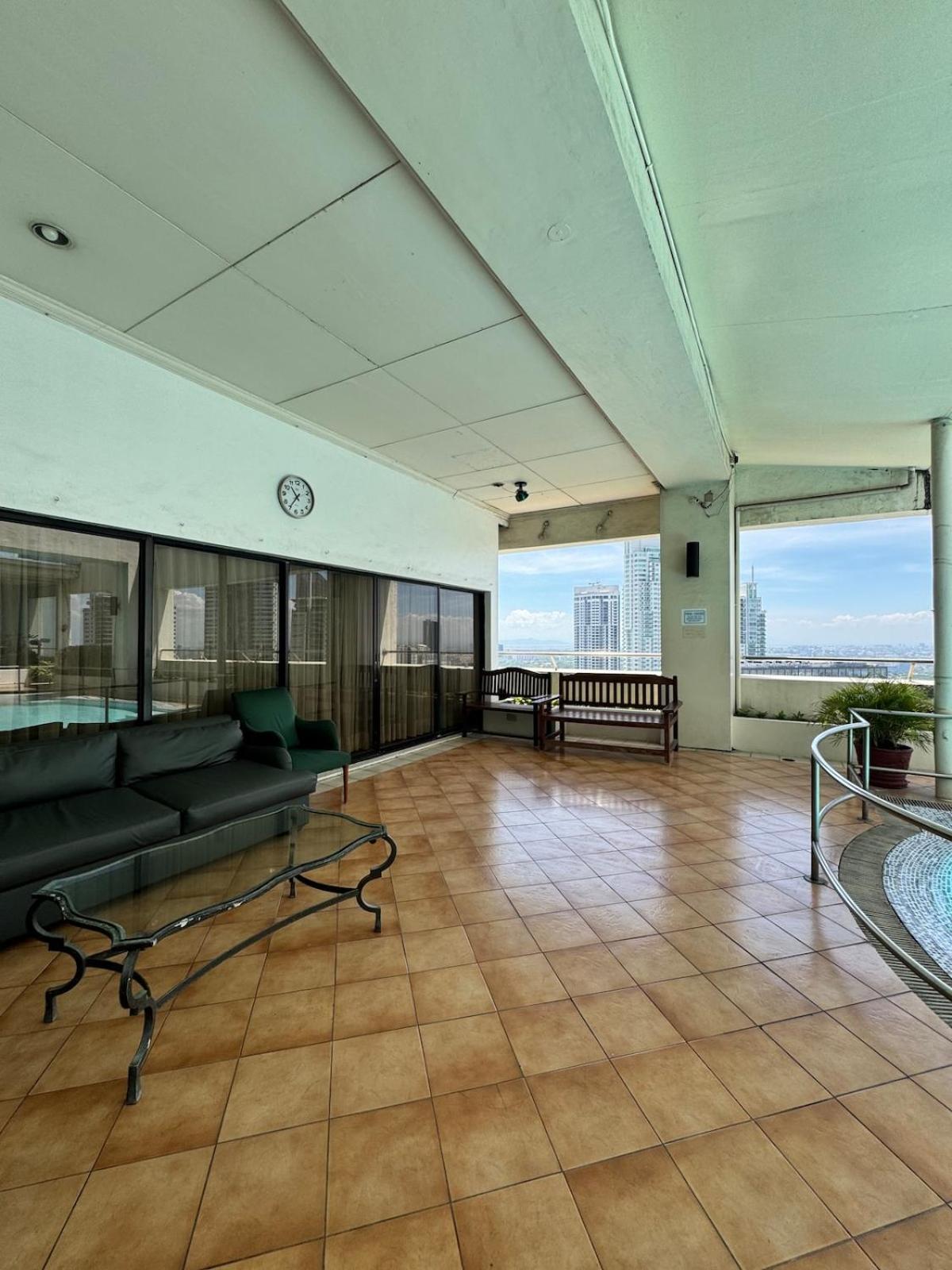 Intimate And Cozy One Bedroom Across Greenbelt Makati * Manila