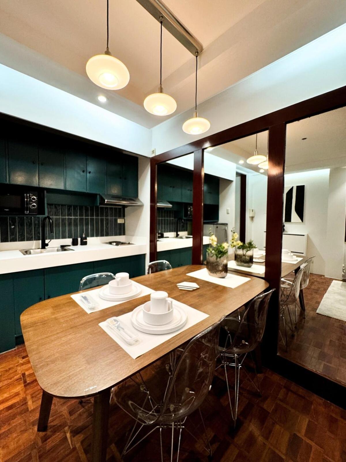 Intimate And Cozy One Bedroom Across Greenbelt Makati * Manila
