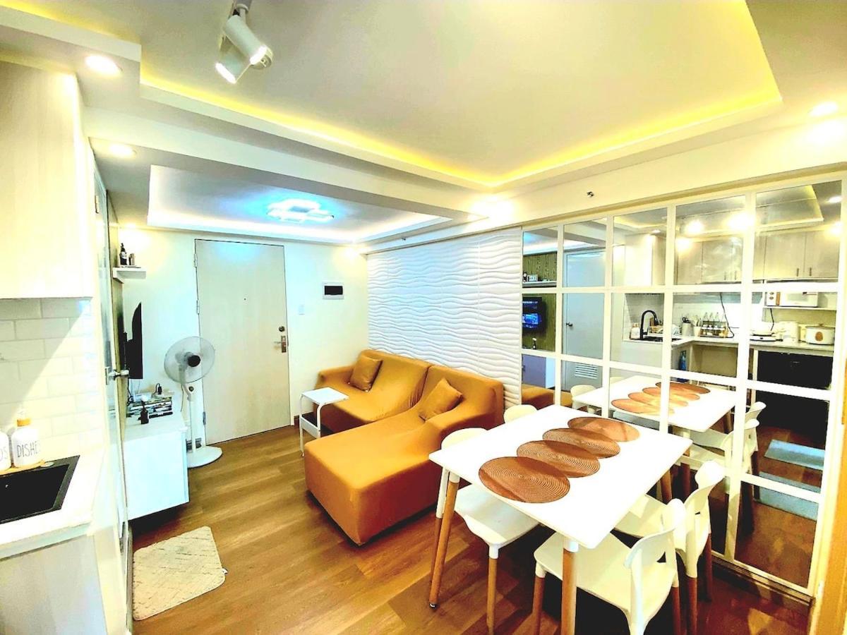 Veronica Grey's Staycation 2br Manila