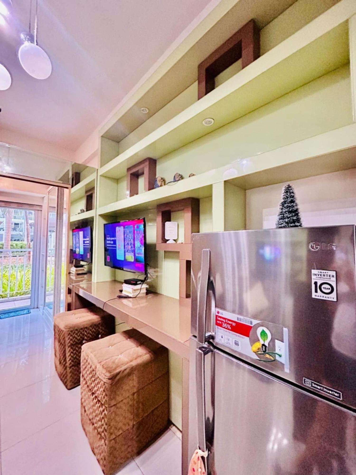 Shell Residences 1br Deluxe Condotel - Mall Of Apartment