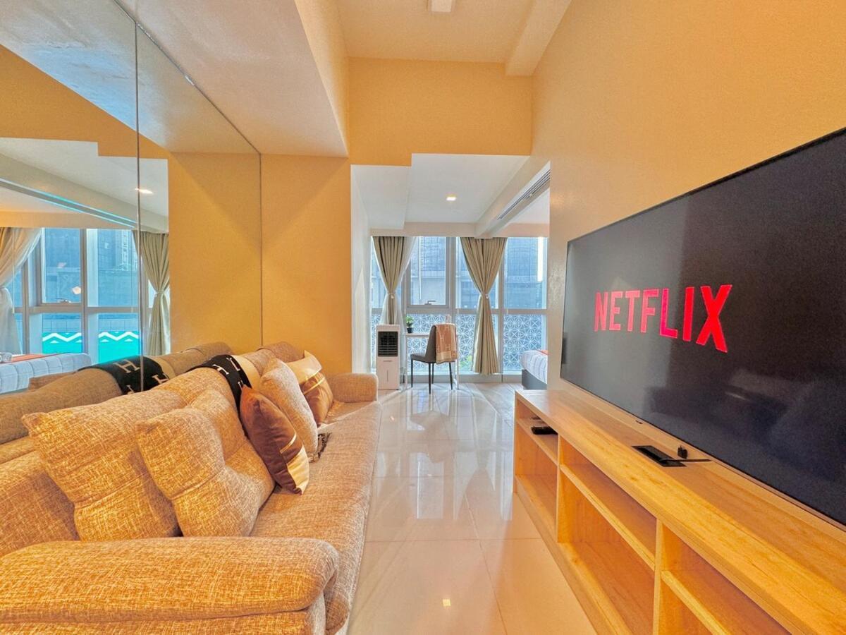 Modern Interiored In Uptown Bgc With Fastwi-fi Apartment Manila