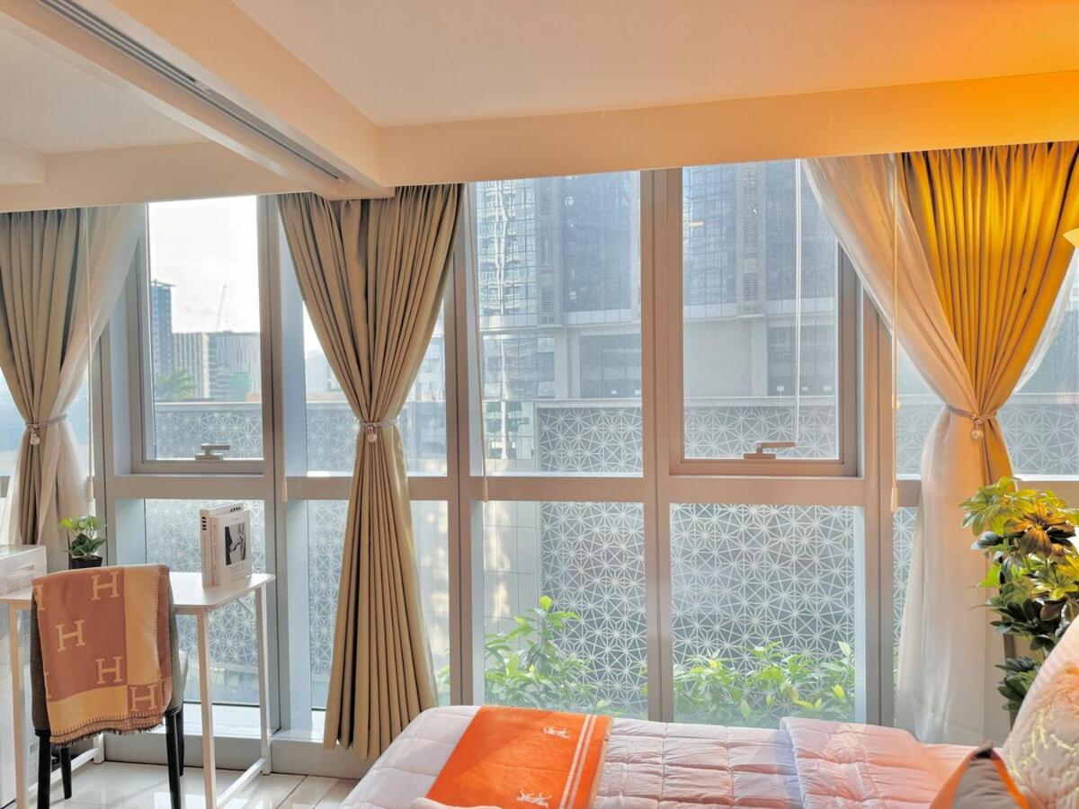 Apartment Modern Interiored In Uptown Bgc With Fastwi-fi Manila