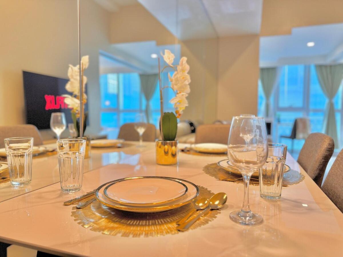Apartment Modern Interiored In Uptown Bgc With Fastwi-fi *
