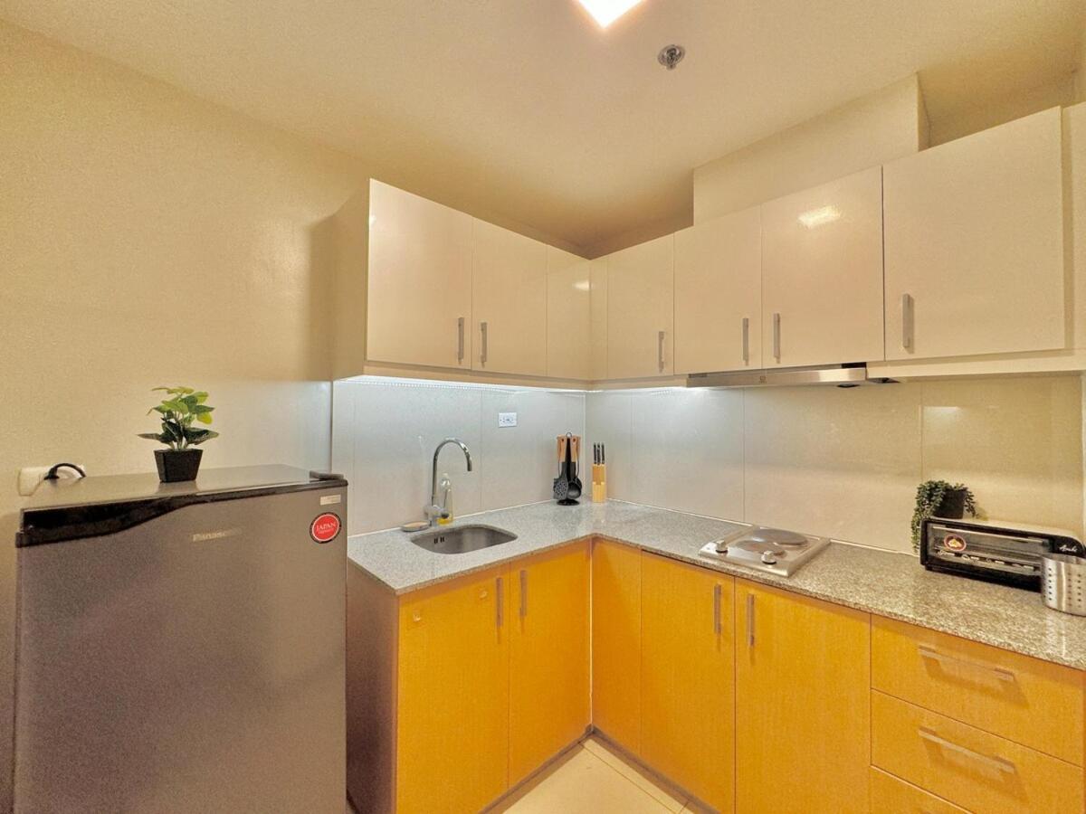 Modern Interiored In Uptown Bgc With Fastwi-fi * Manila