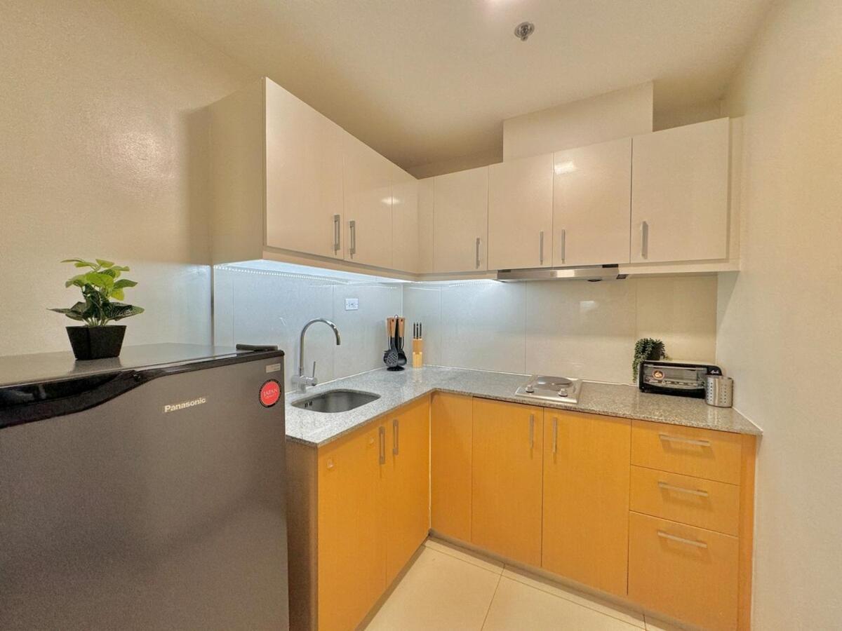 Modern Interiored In Uptown Bgc With Fastwi-fi * Manila