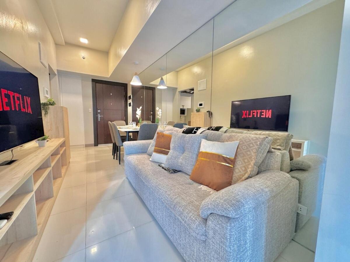 Modern Interiored In Uptown Bgc With Fastwi-fi * Manila