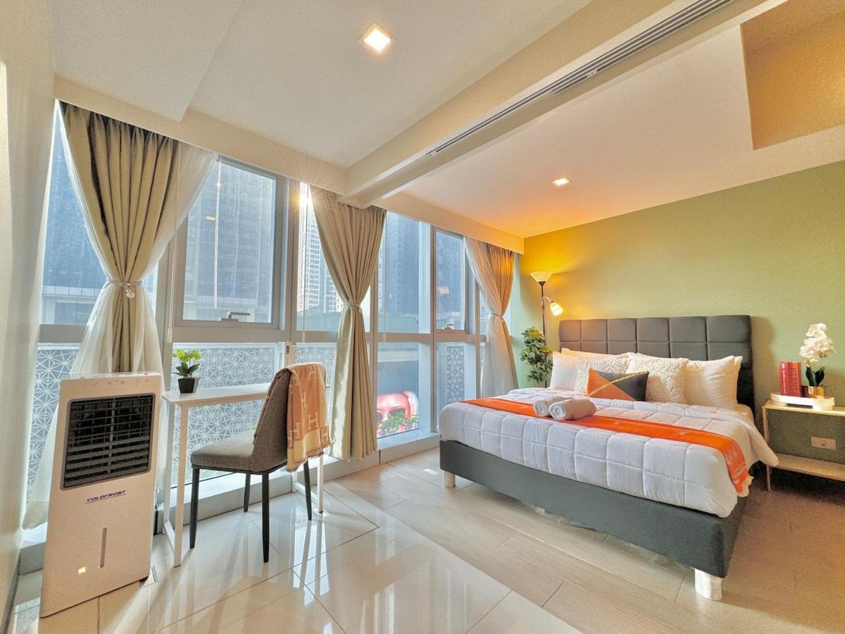 Modern Interiored In Uptown Bgc With Fastwi-fi * Manila