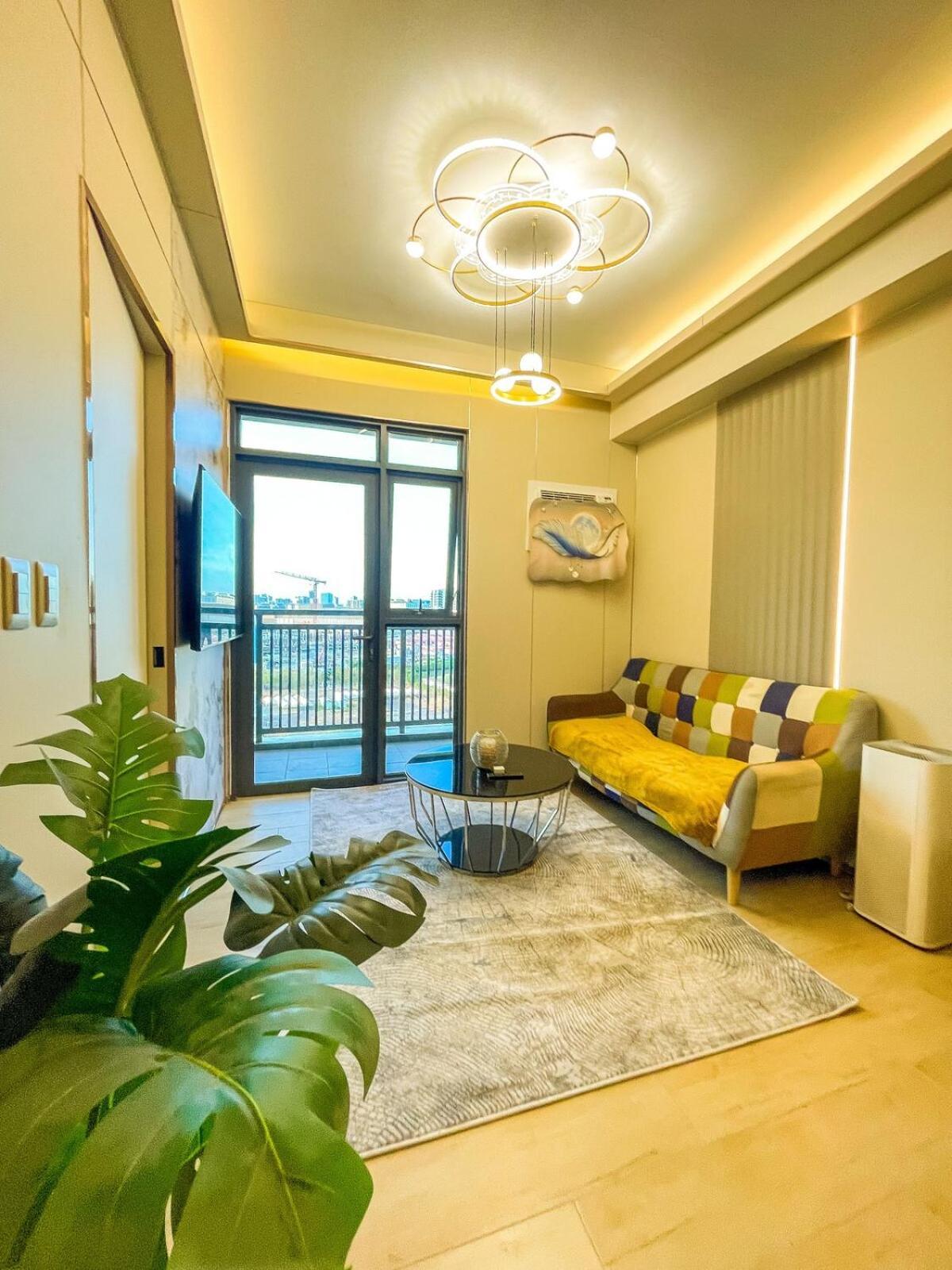 Lovely 1br Near Solaire, Okada I 5mins To Airport Apartment Manila