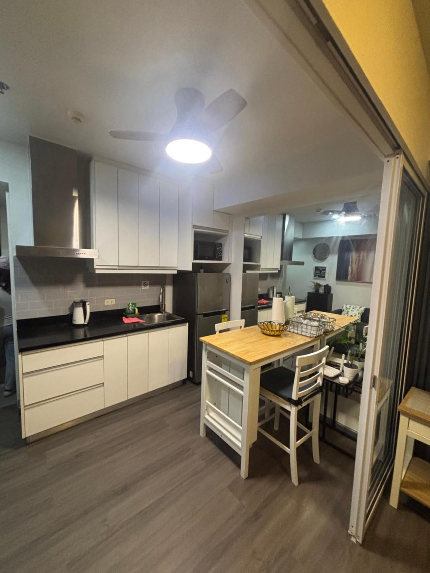 1br Condotel In Azure Urban Near Naia
