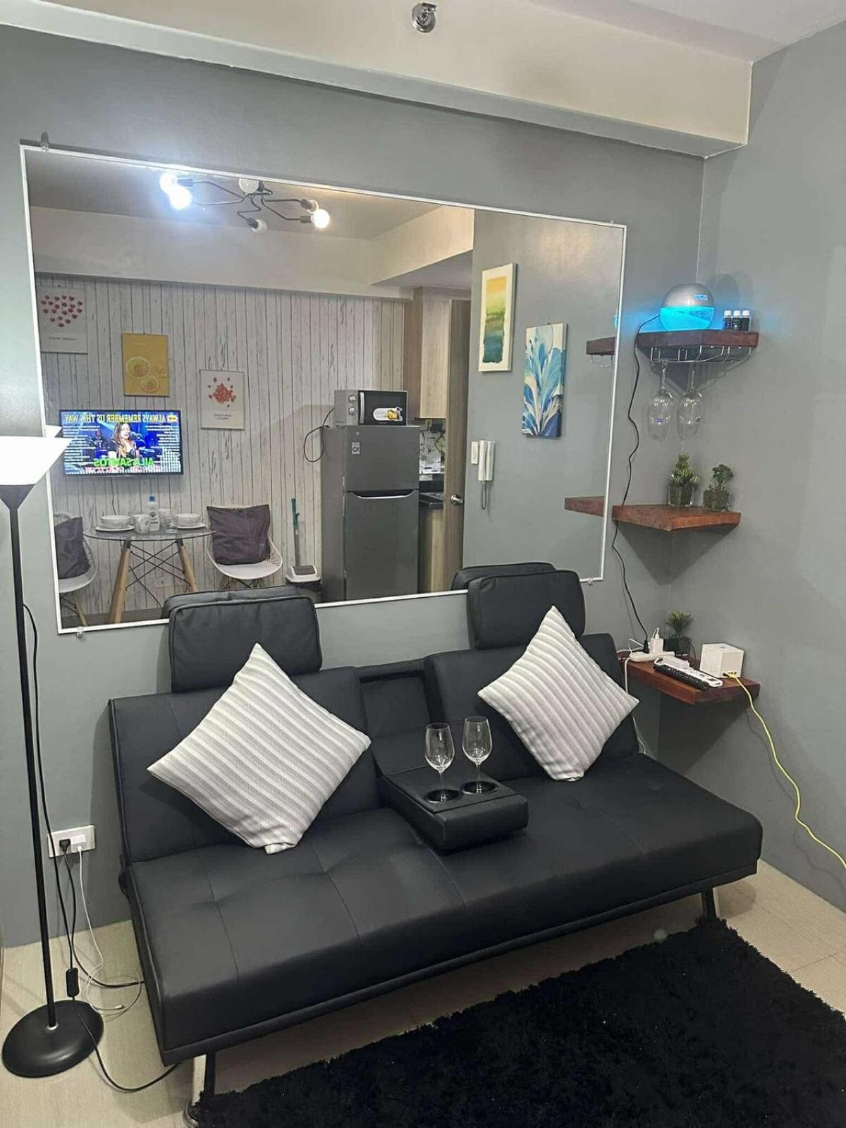 Apartment Sm Moa Shore Near Airport Pasay With Netflix Manila