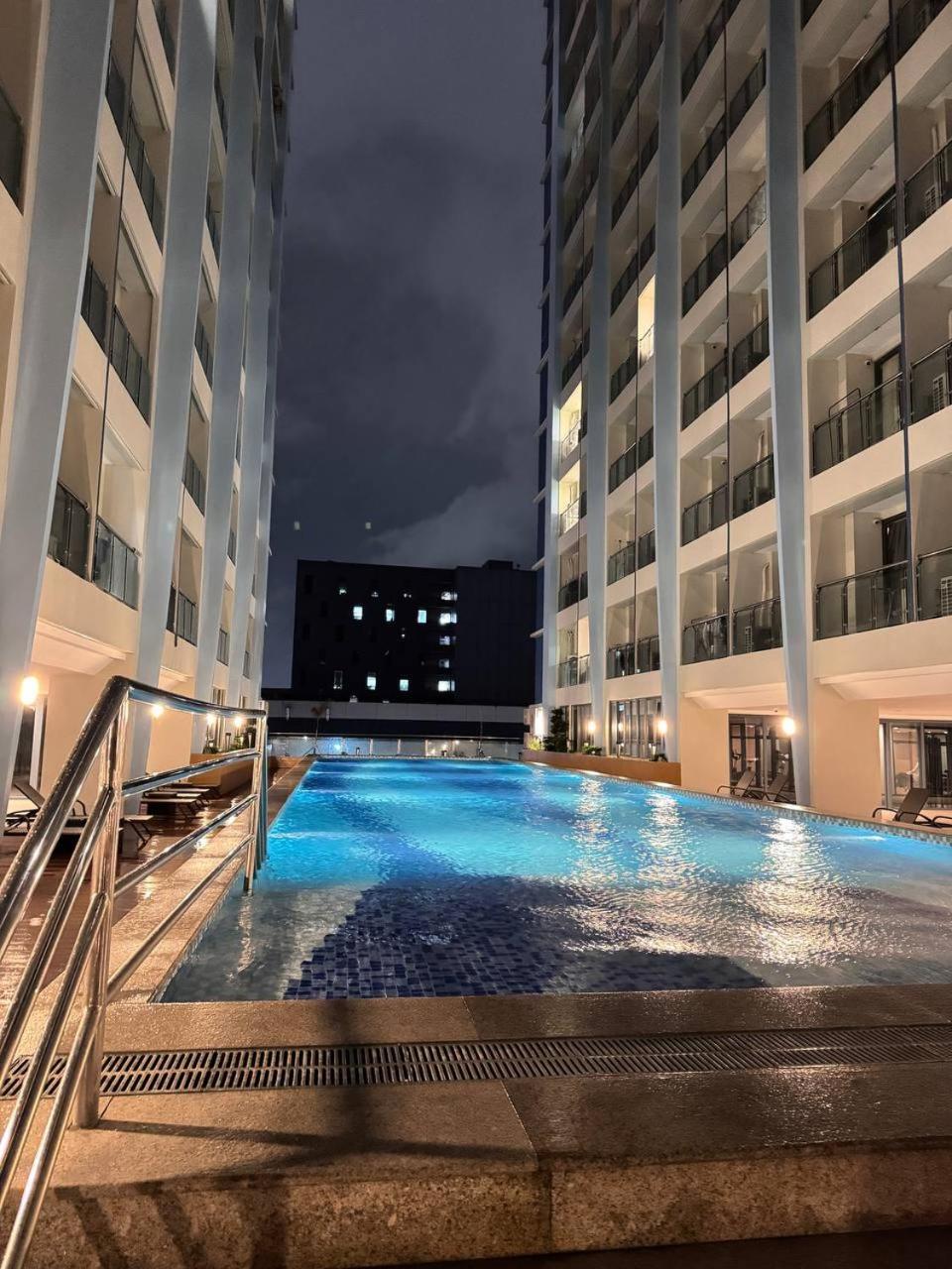 Lcondotel Premium Manila Pitx 4*