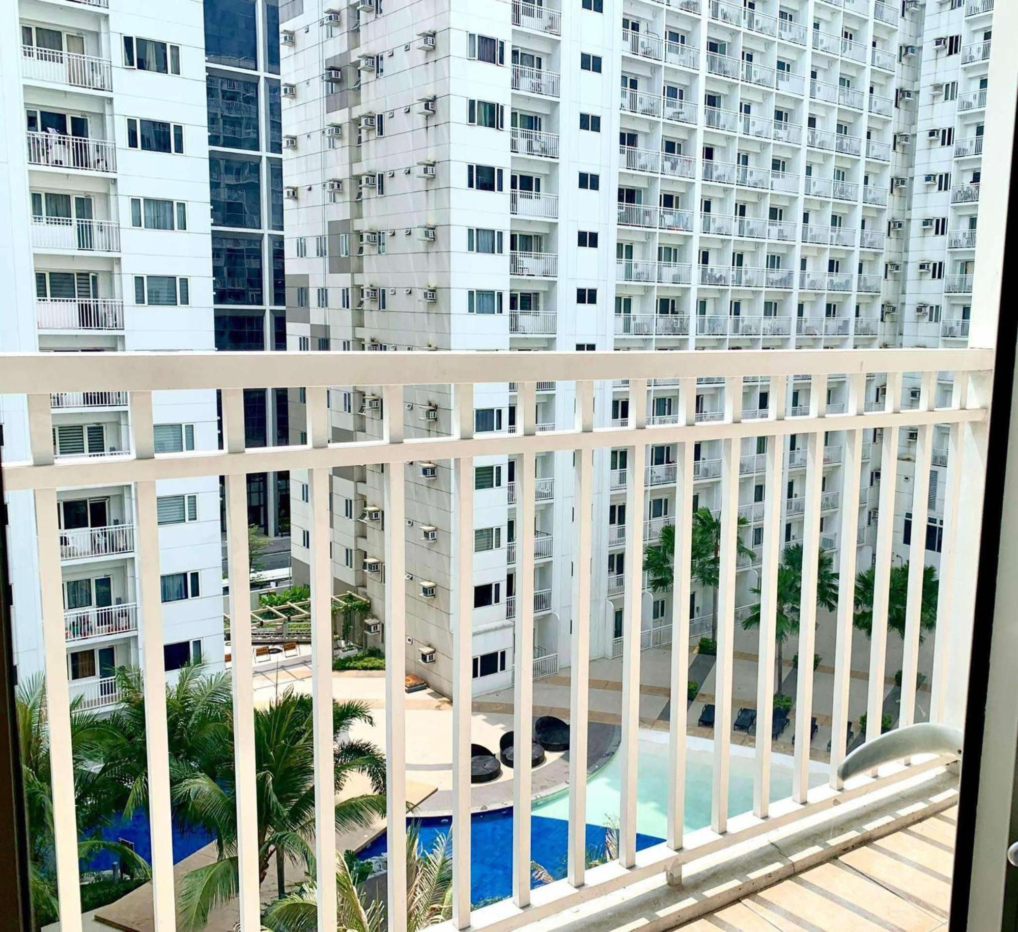 Wowstaycation