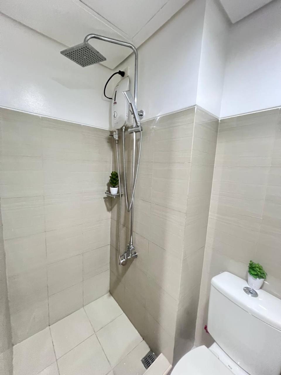 Unistay Shore Res W Bal Bay View Nr Moa *