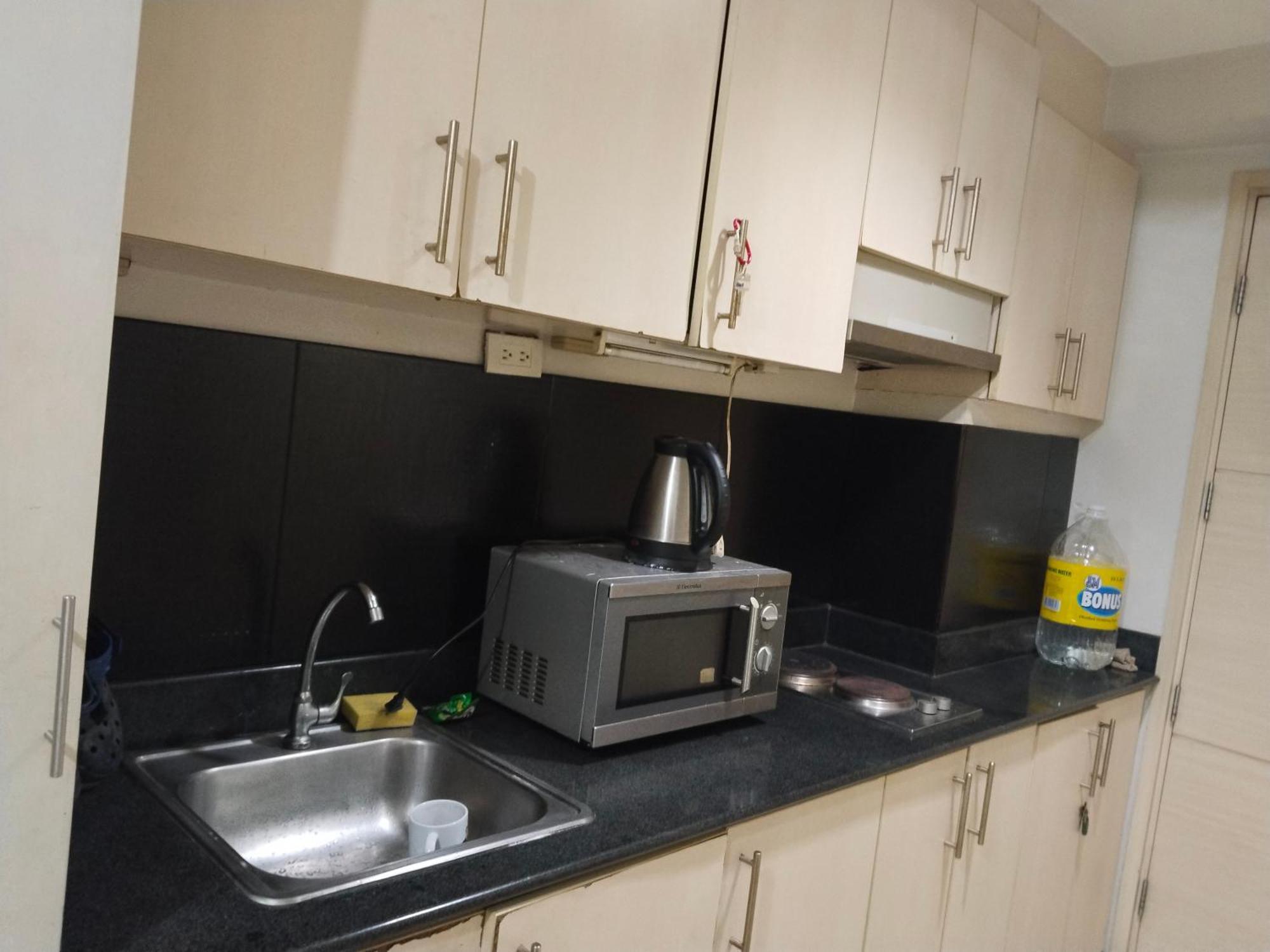 Hostel Moa Sea Residences Condotel Pasay