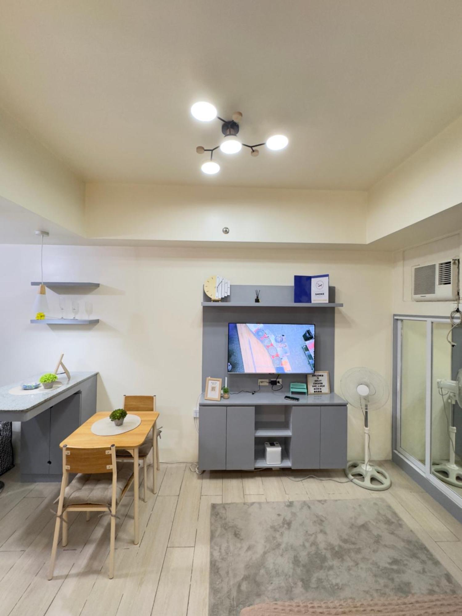 Aparthotel Holy Week Escape Near Naia T3 Pool Access *