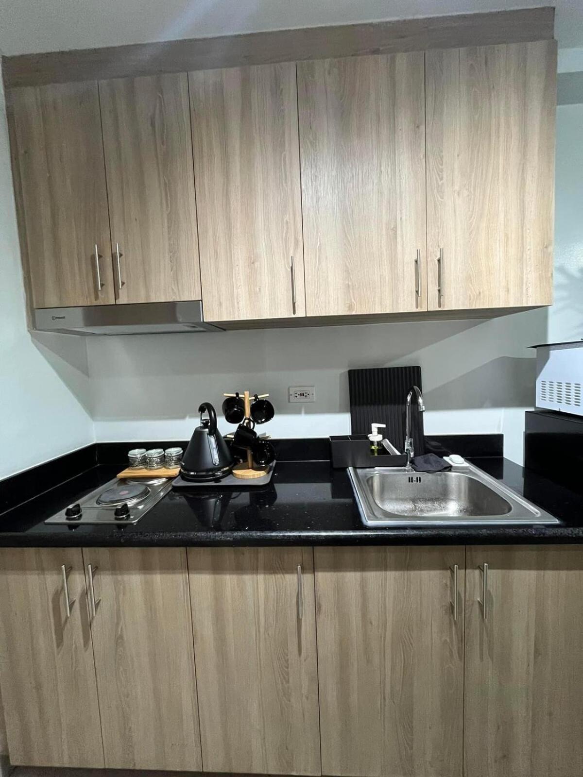 Affordable In Moa Apartment Manila
