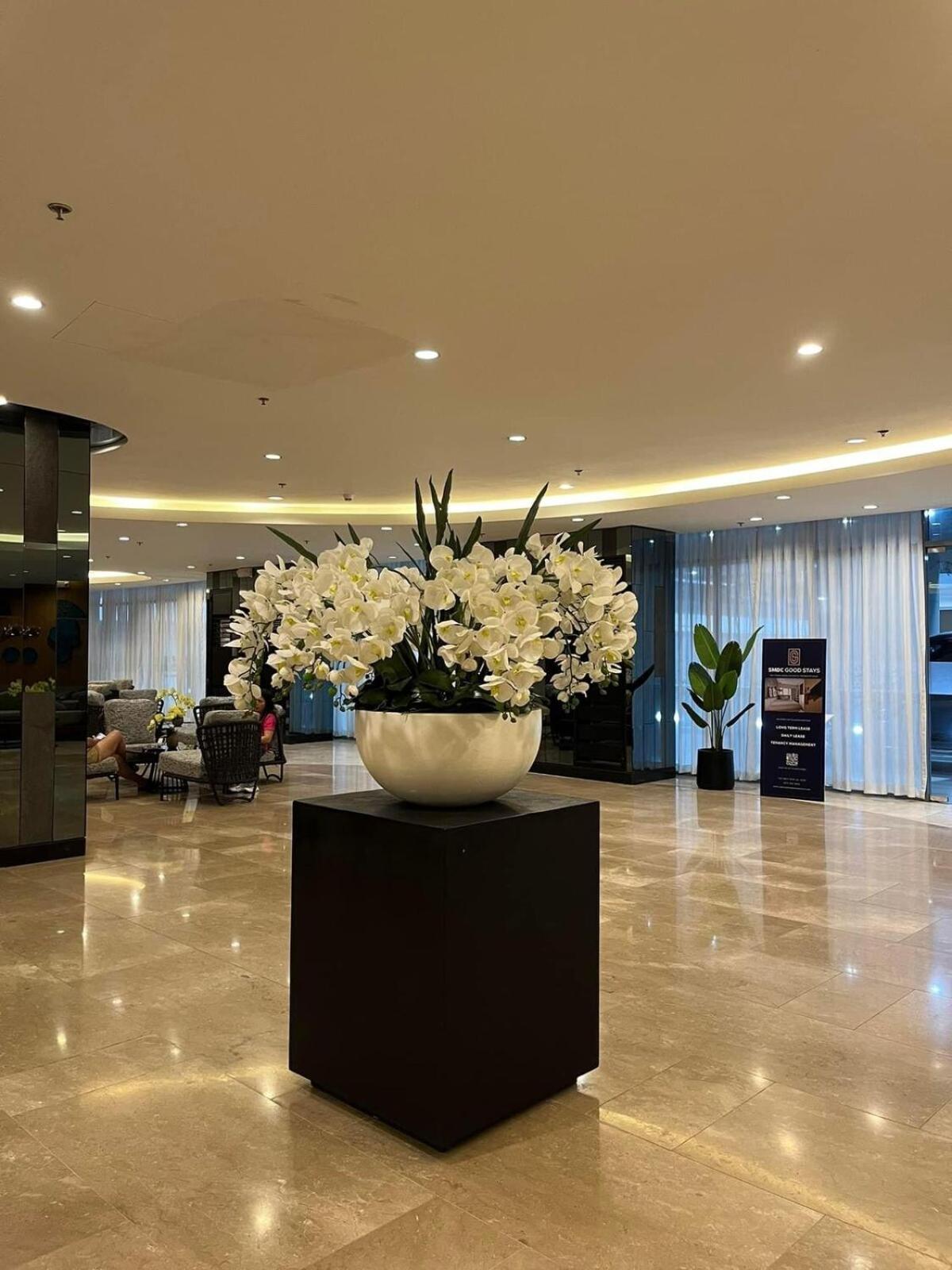Affordable In Moa Apartment
