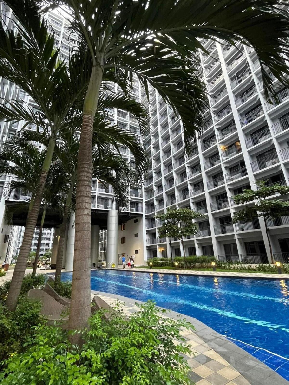 Affordable In Moa Apartment Manila