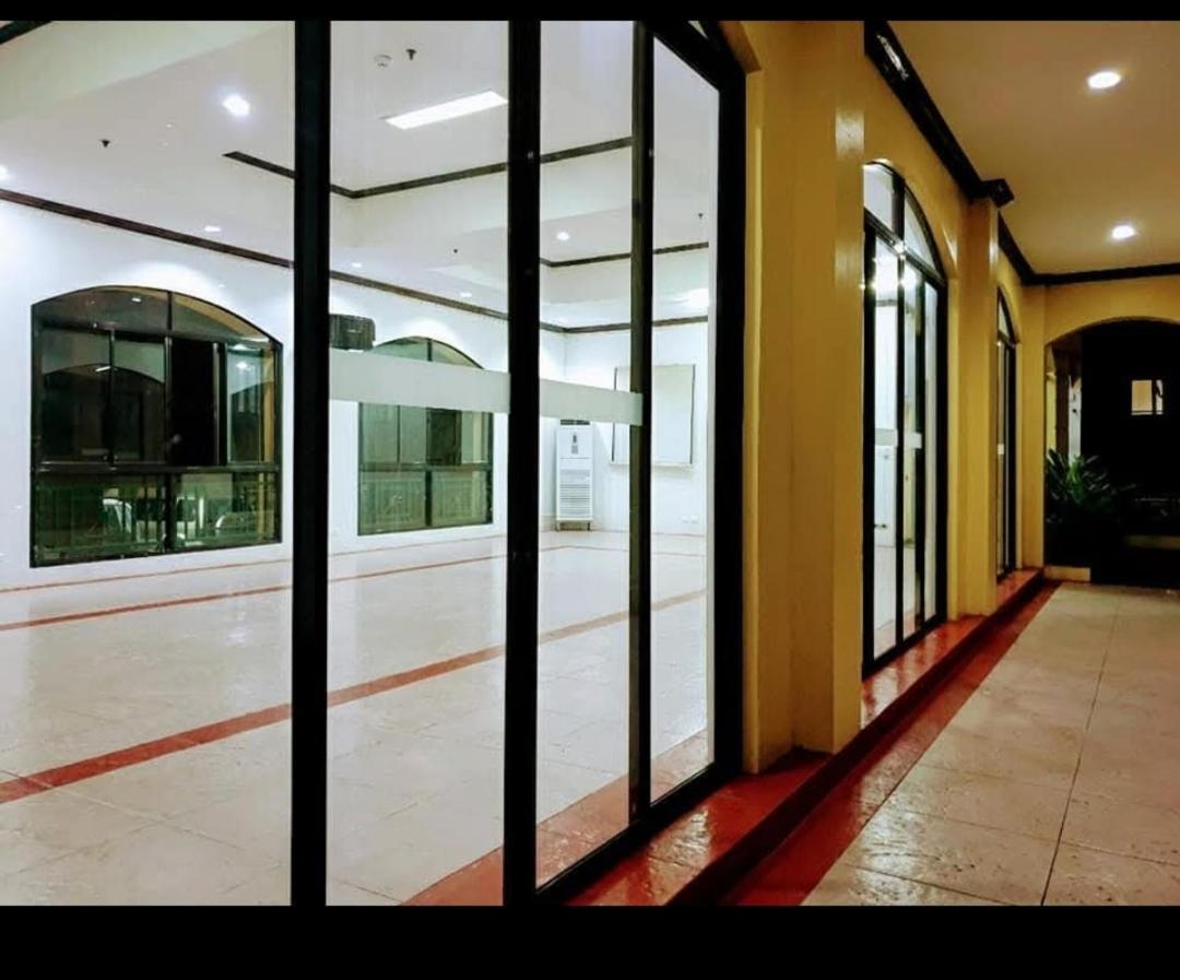 Greenhills Garden Square 2br & 2 Toilets
