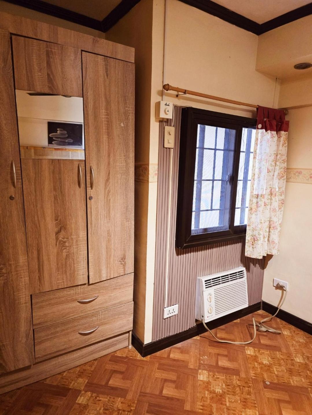 Greenhills Garden Square 2br & 2 Toilets