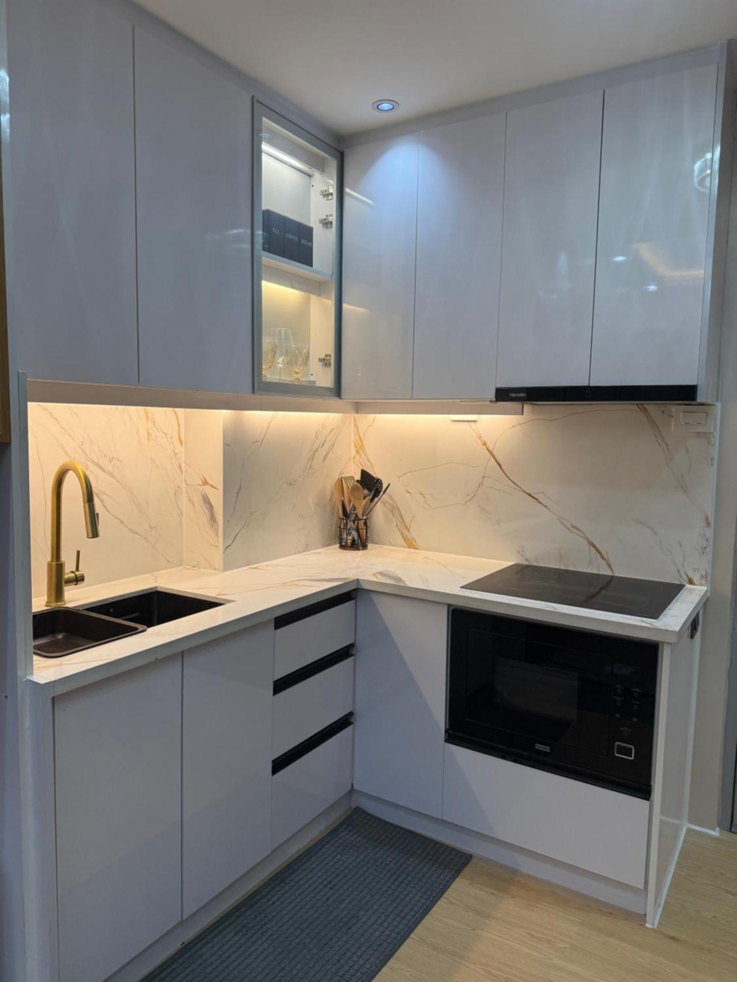 Yassis 2br Luxury Unit In Grass *