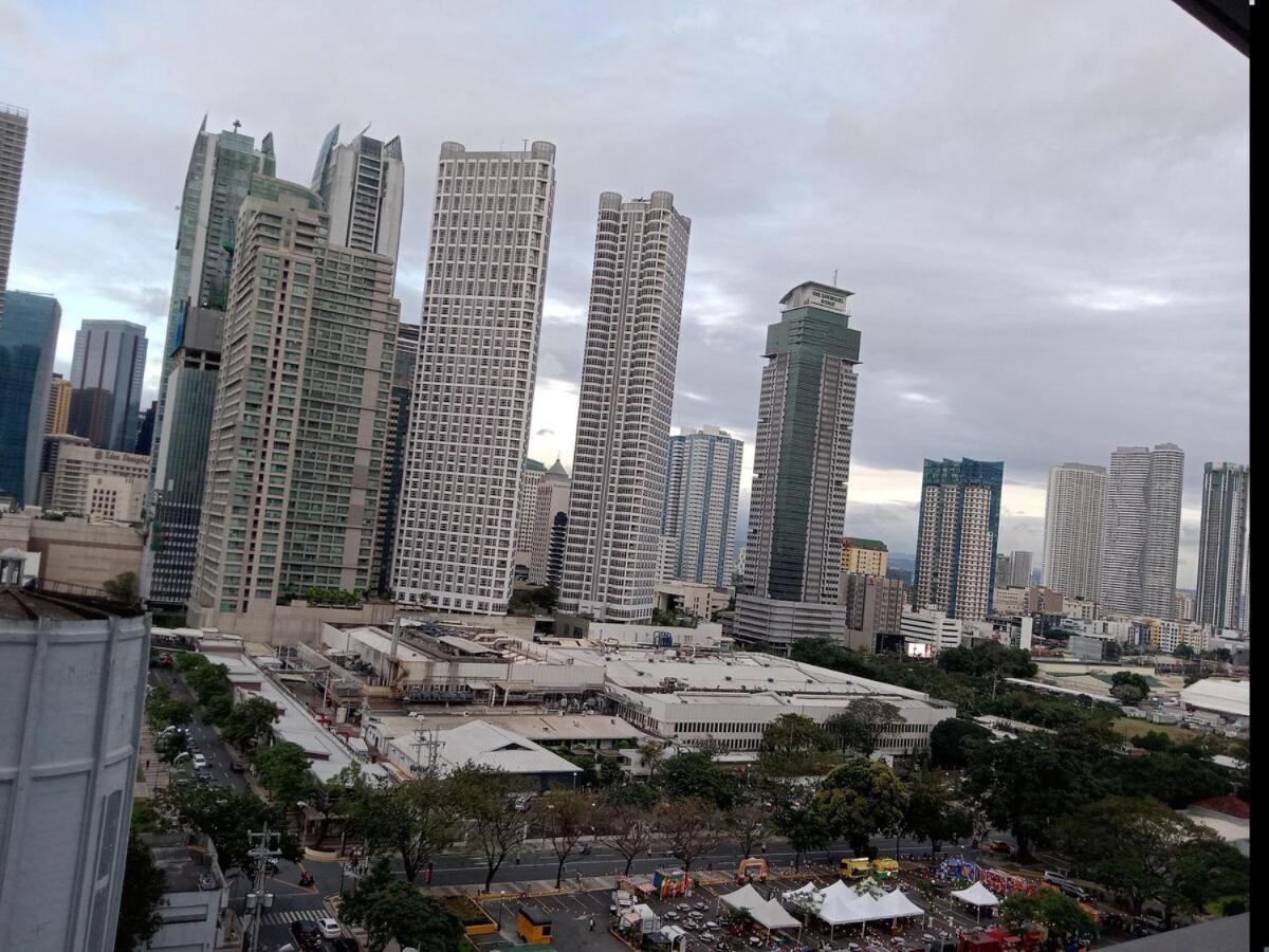 One Bedroom Unit In Fame Residences