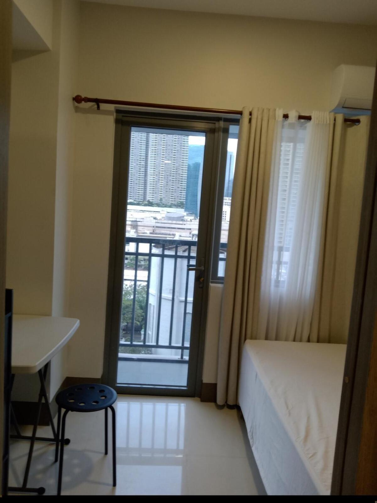 One Bedroom Unit In Fame Residences Manila