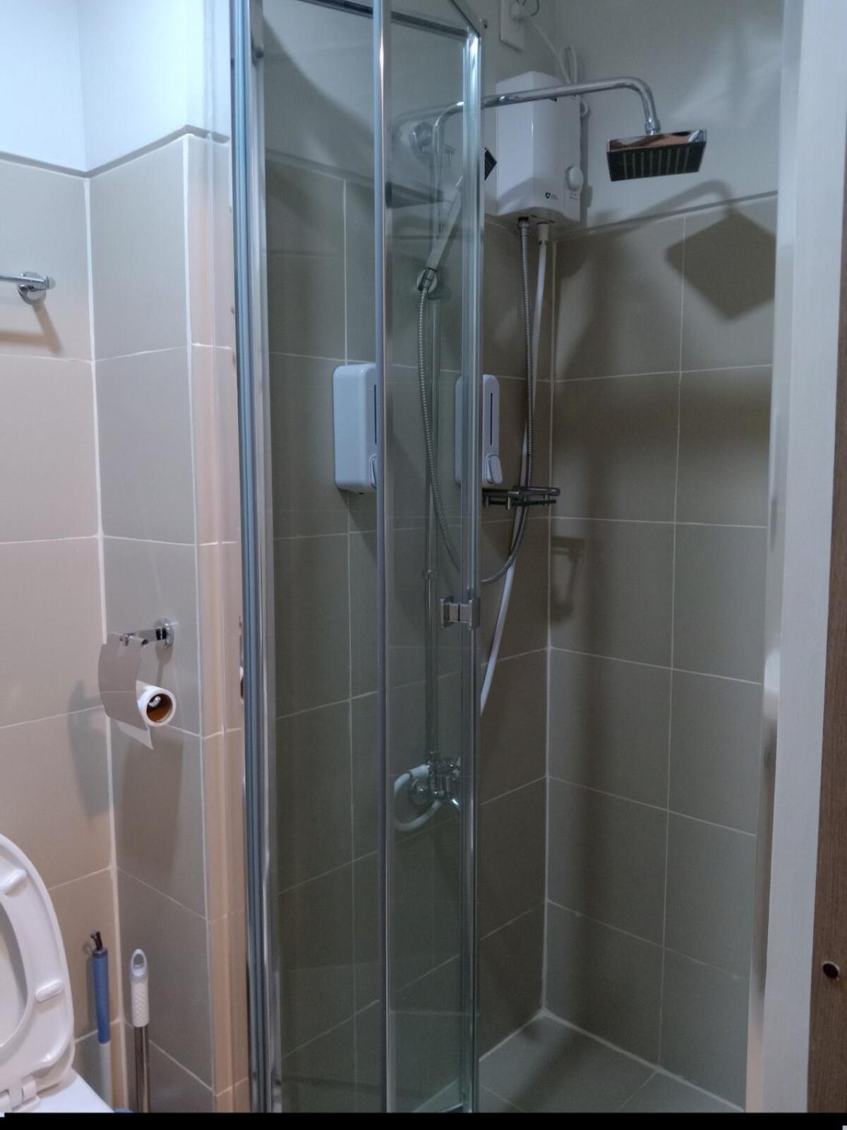 Apartment One Bedroom Unit In Fame Residences Manila