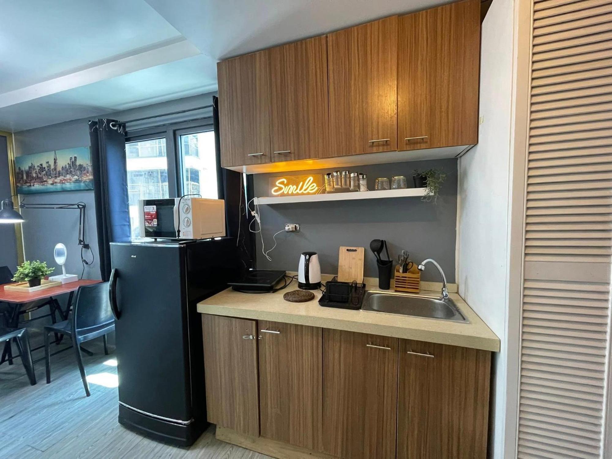 Apartment Stylish Unit In Ortigas Near Podium & Manila
