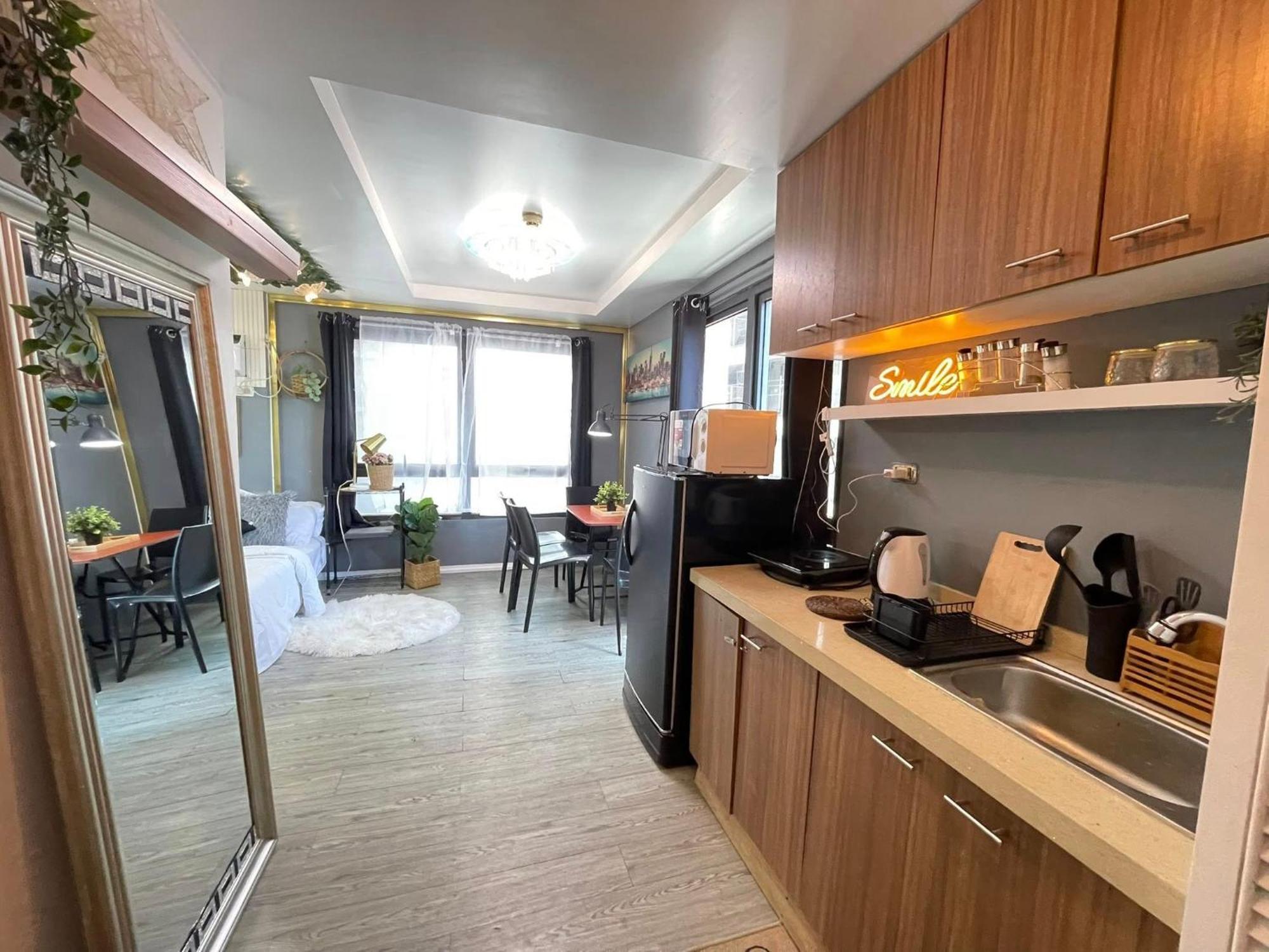 Apartment Stylish Unit In Ortigas Near Podium &