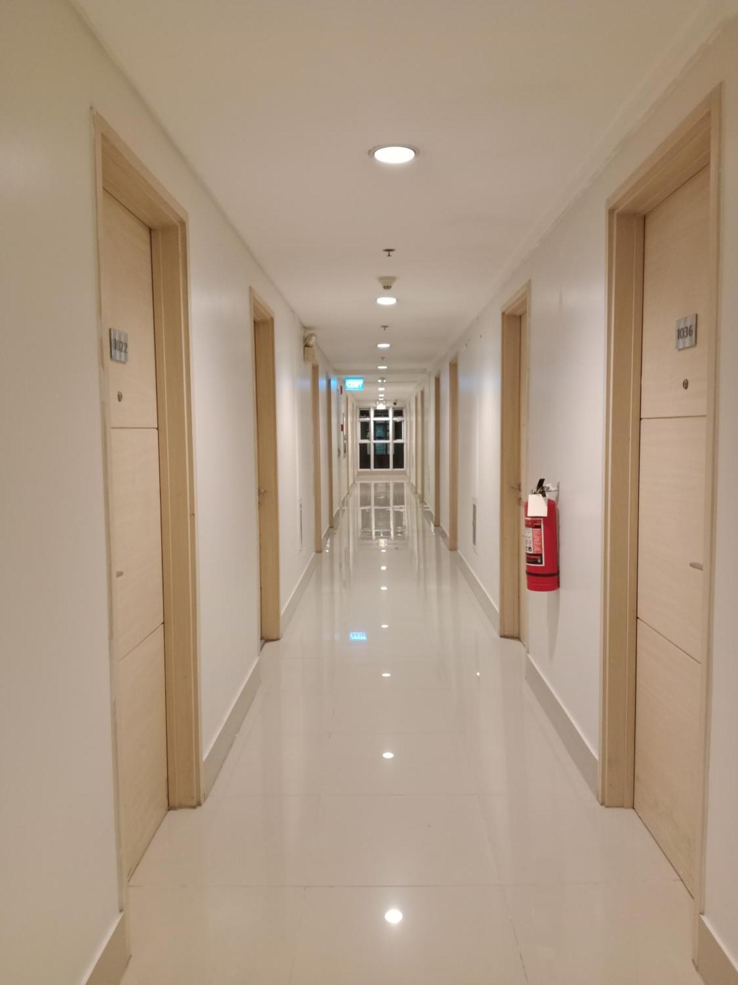 Sea Tower Ef Lets * Pasay