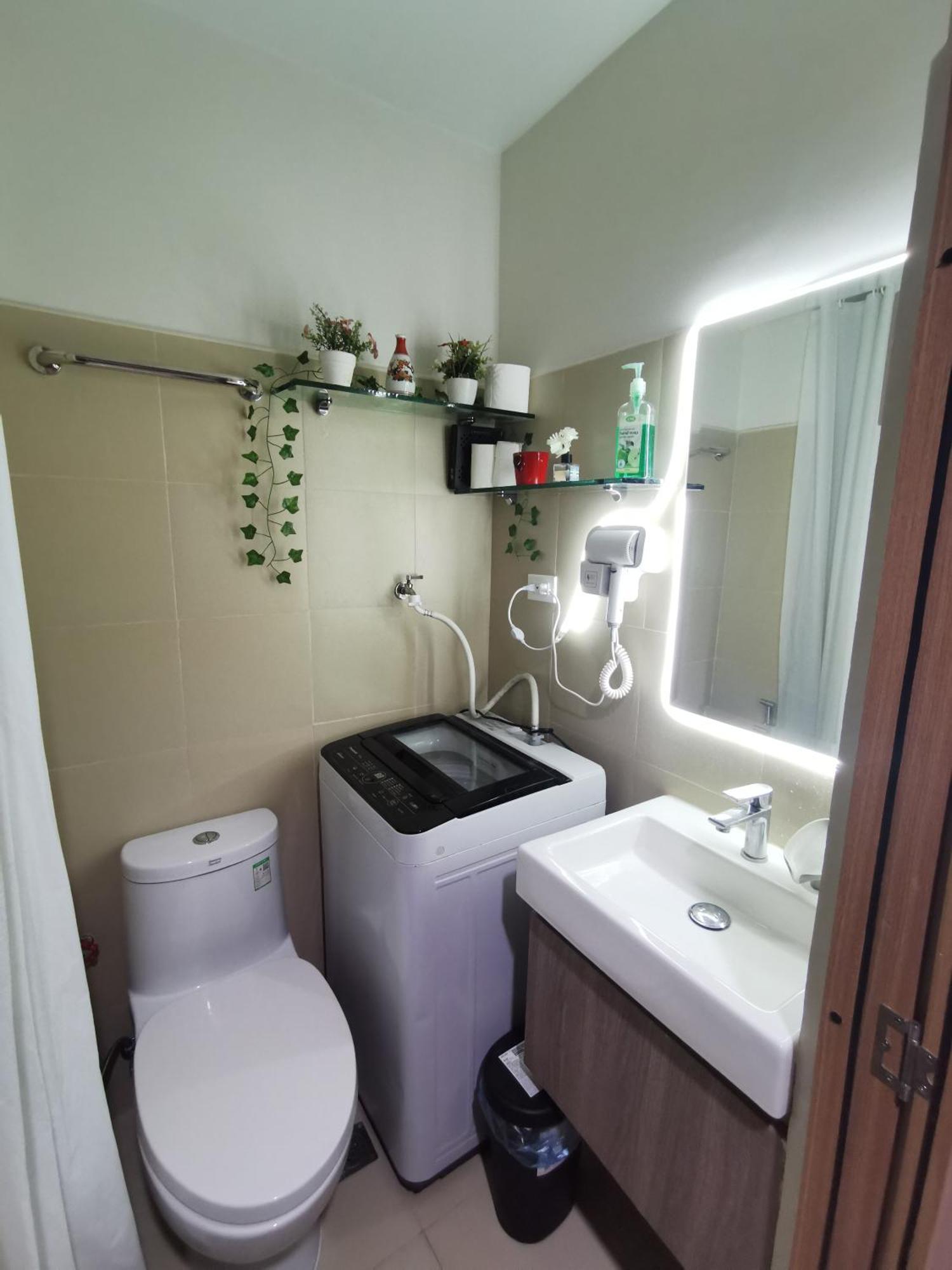 Condotel Mall Of Asia Hotel