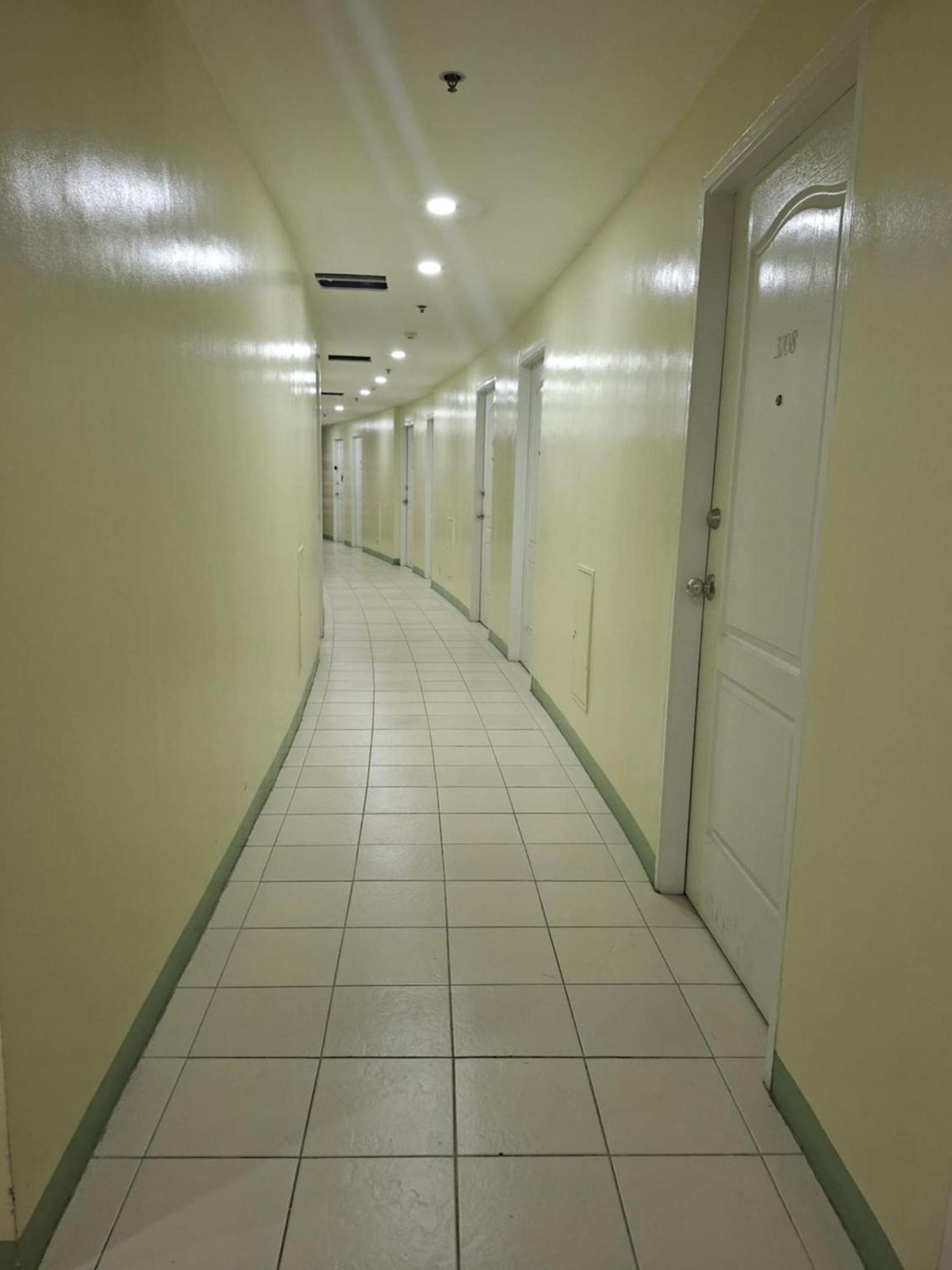 Aparthotel The Grand Towers Manila